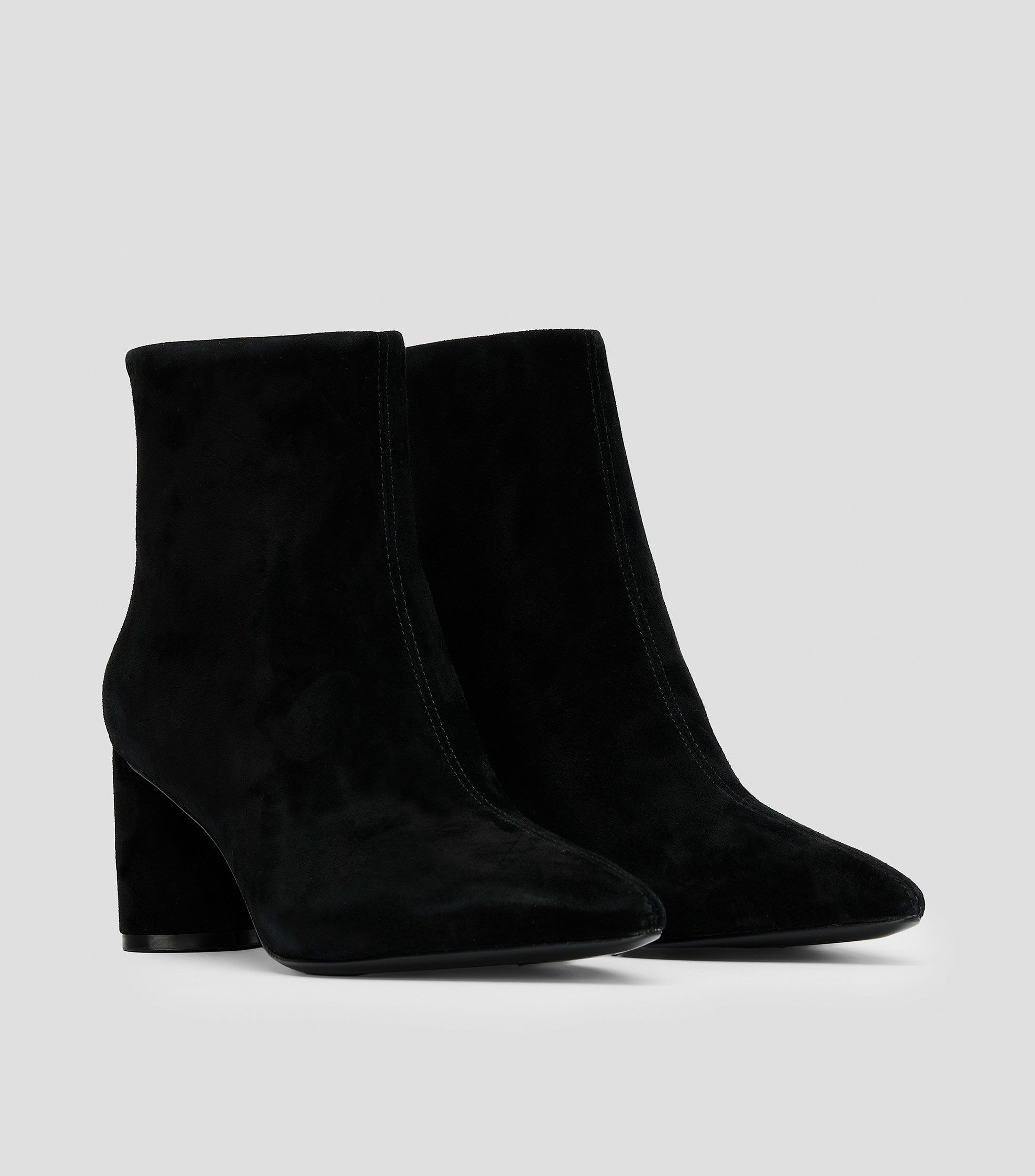 Botas corta casuales en piel con tacón medio ancho Mujer