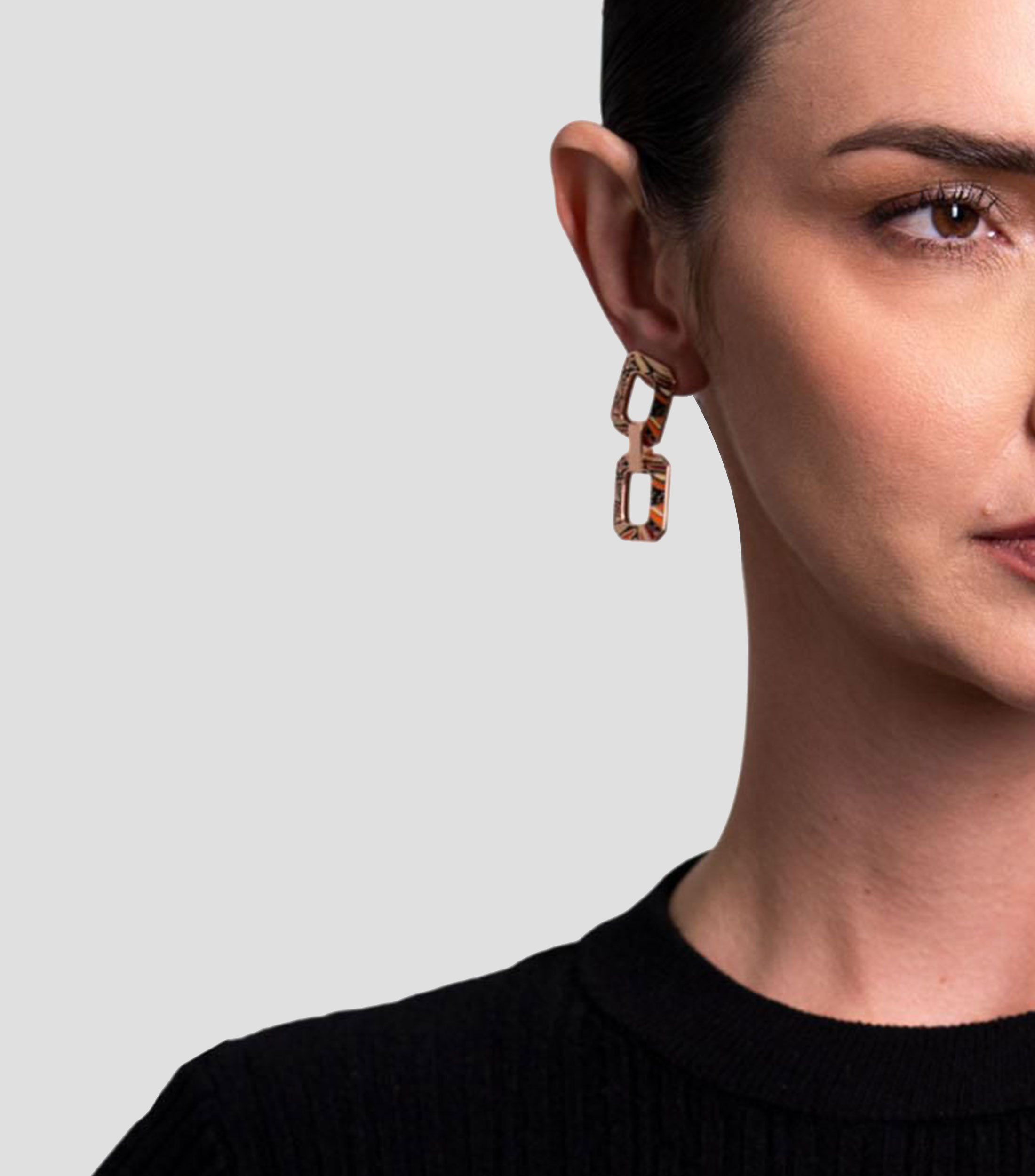 Aretes doble cuadro monarca Mujer