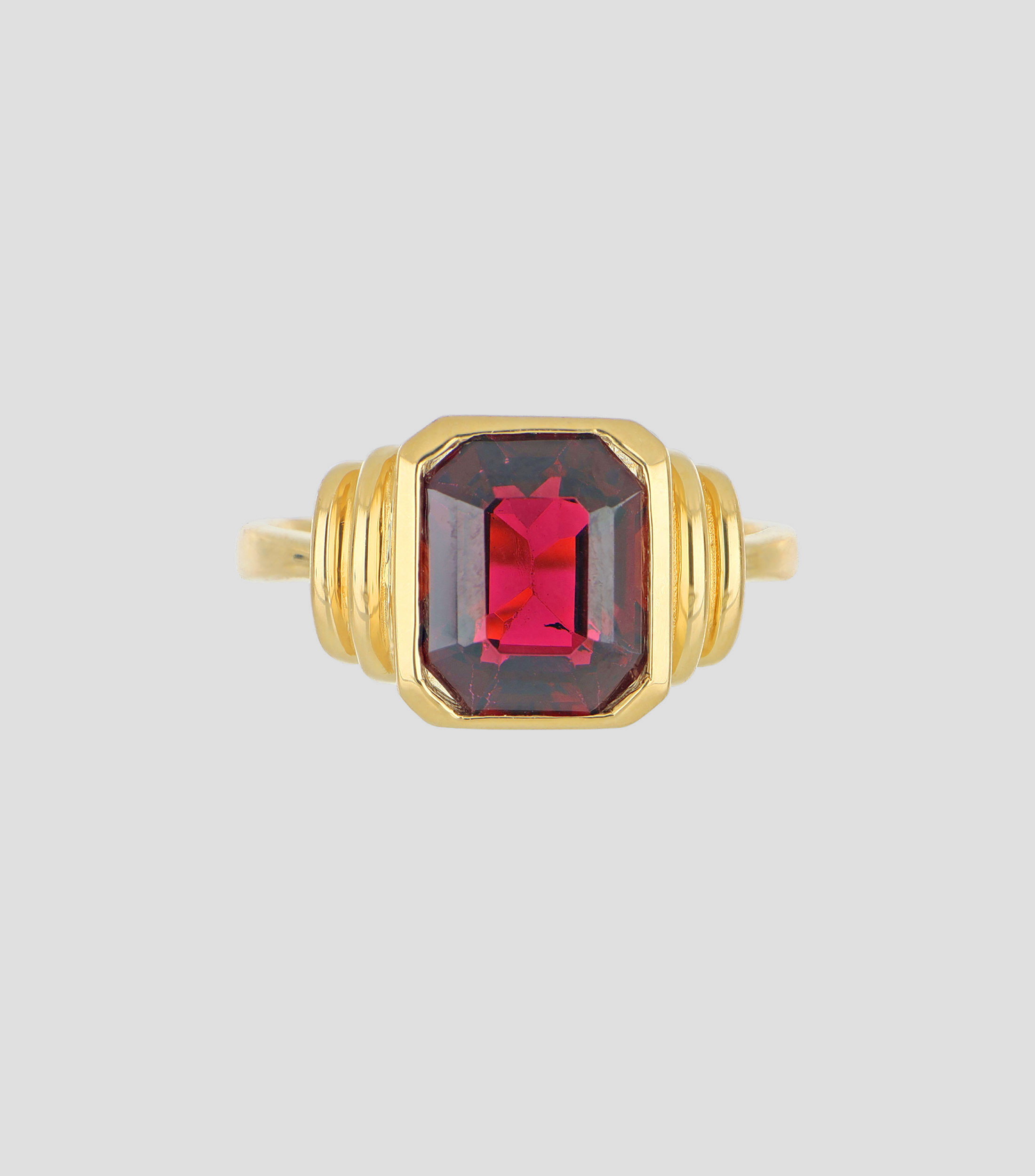 Anillo en oro amarillo de 18 kilates con turmalina Mujer