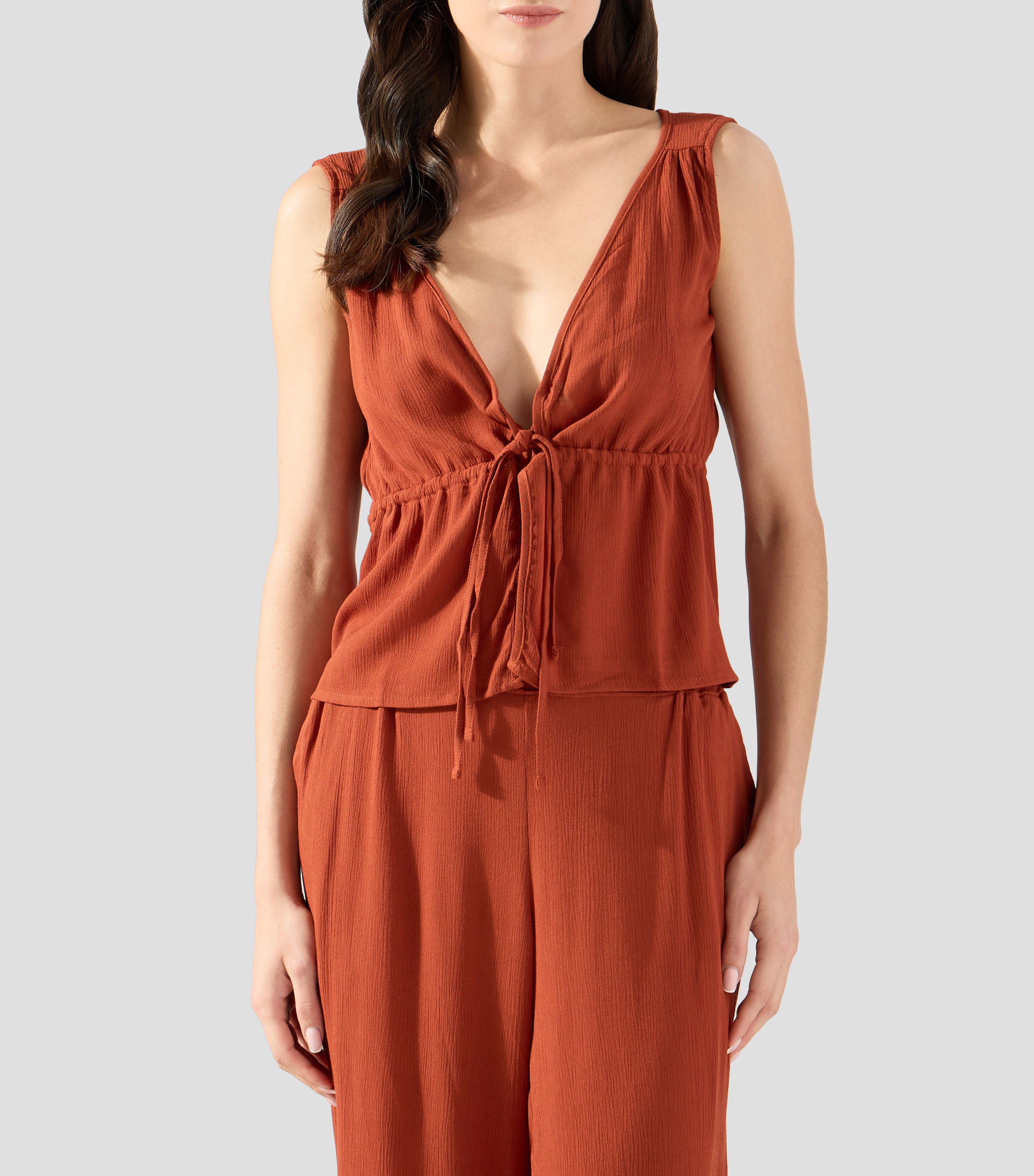 Top liso UNWIND by Epsilon Mujer