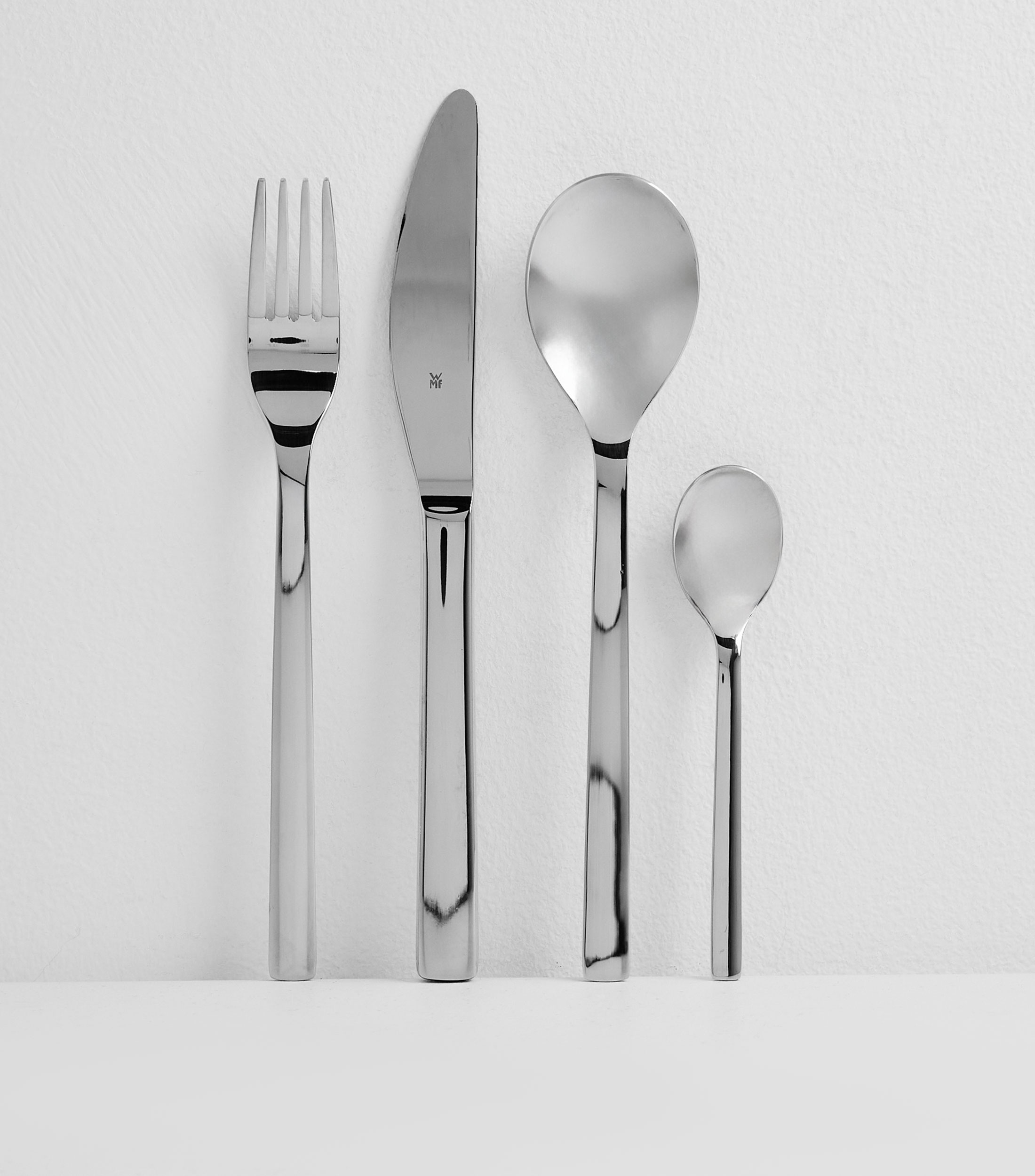 Set de Cubiertos Nuova 4 piezas en acero inoxidable