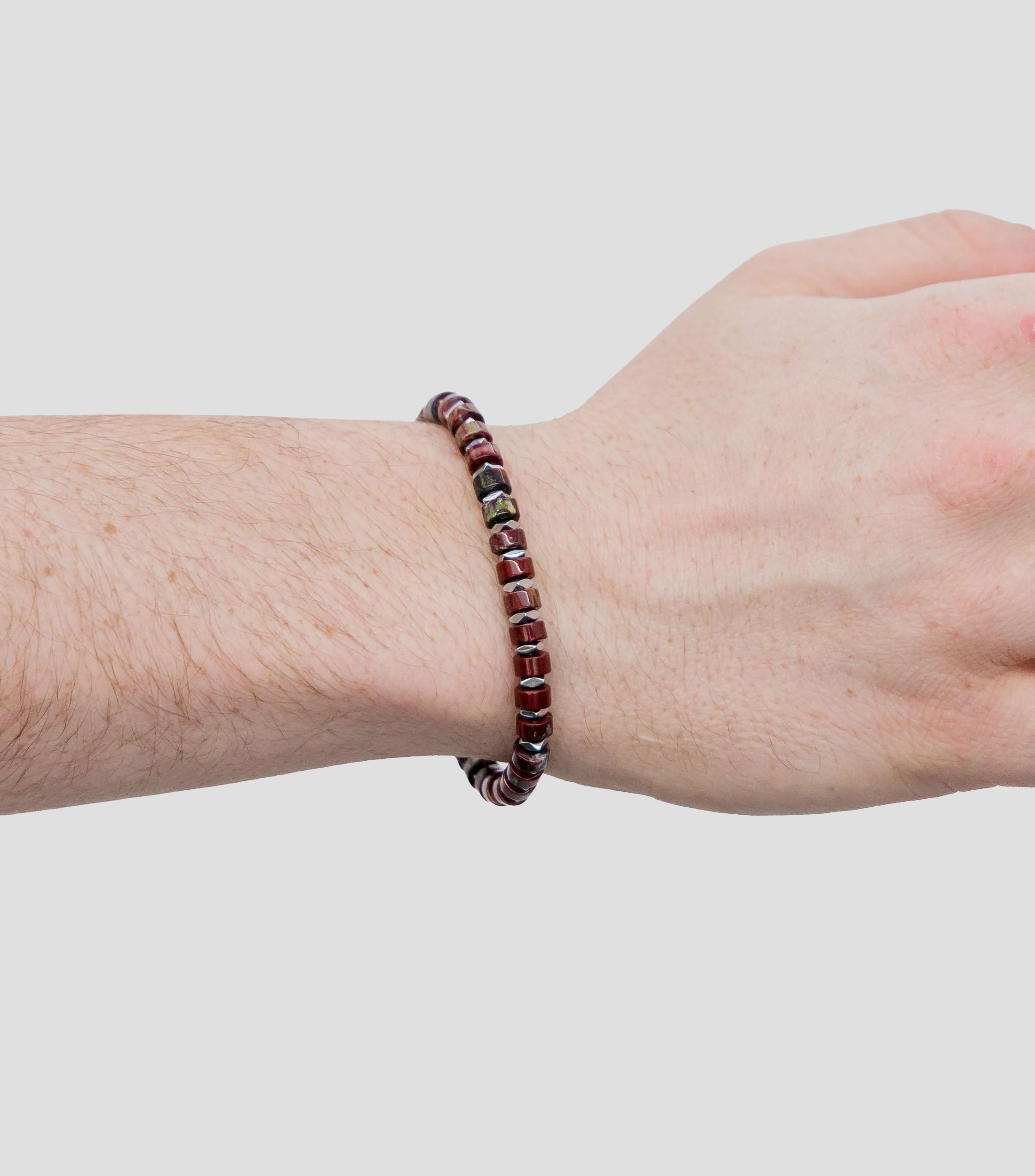 Pulsera en plata café con cuentas cilíndricas Hombre