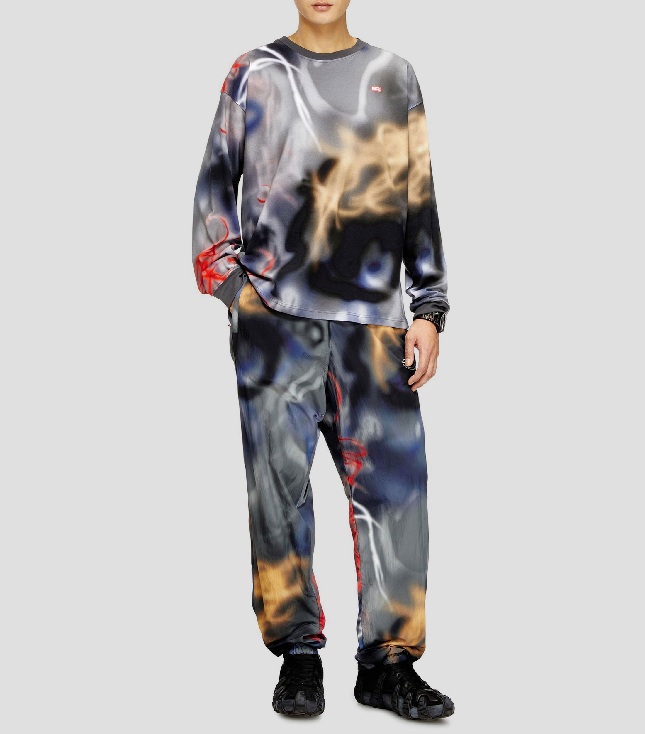 Playera cuello redondo manga larga estampada Hombre