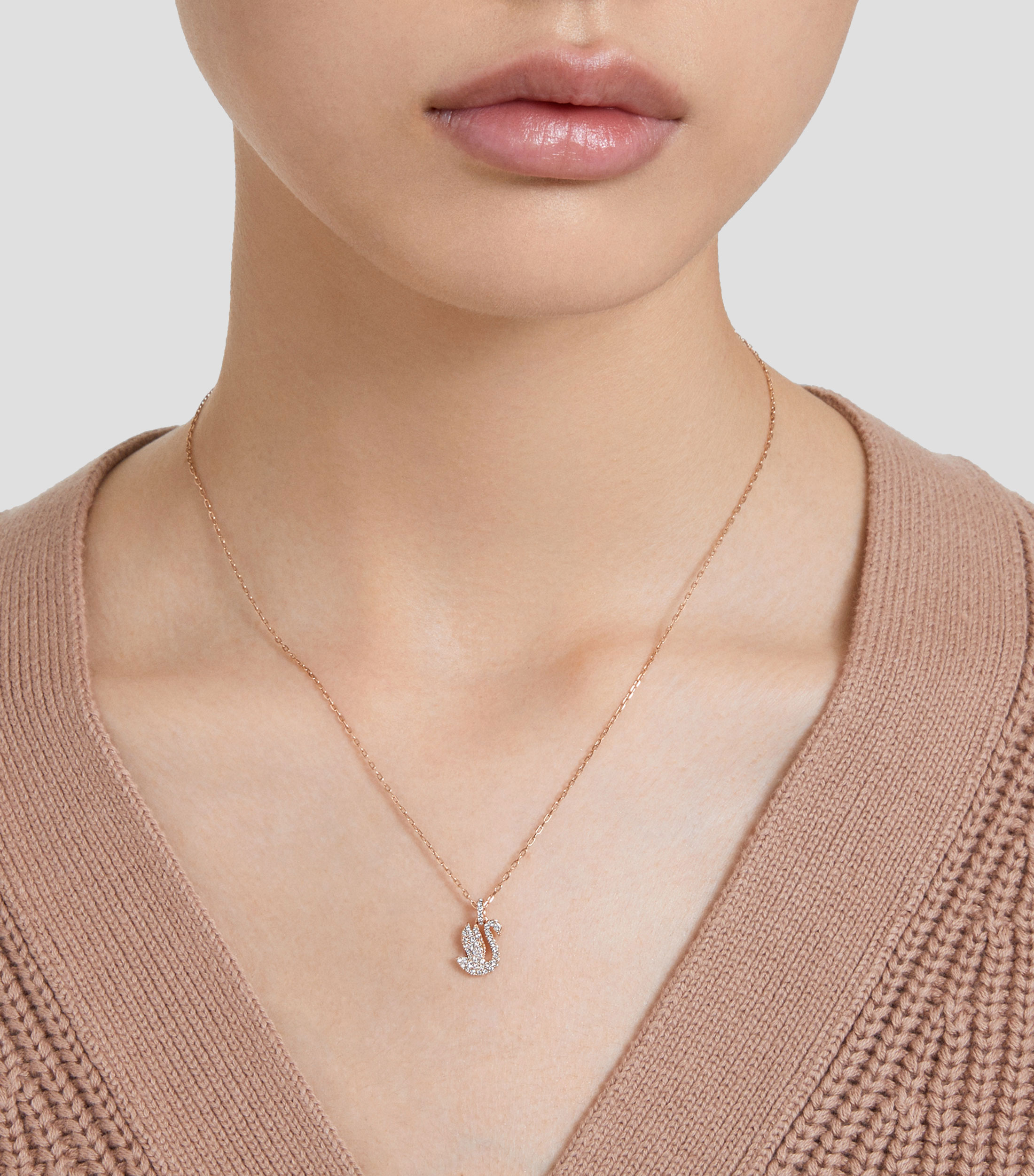 Collar con dije en forma de cisne y cristales Iconic Swan Mujer
