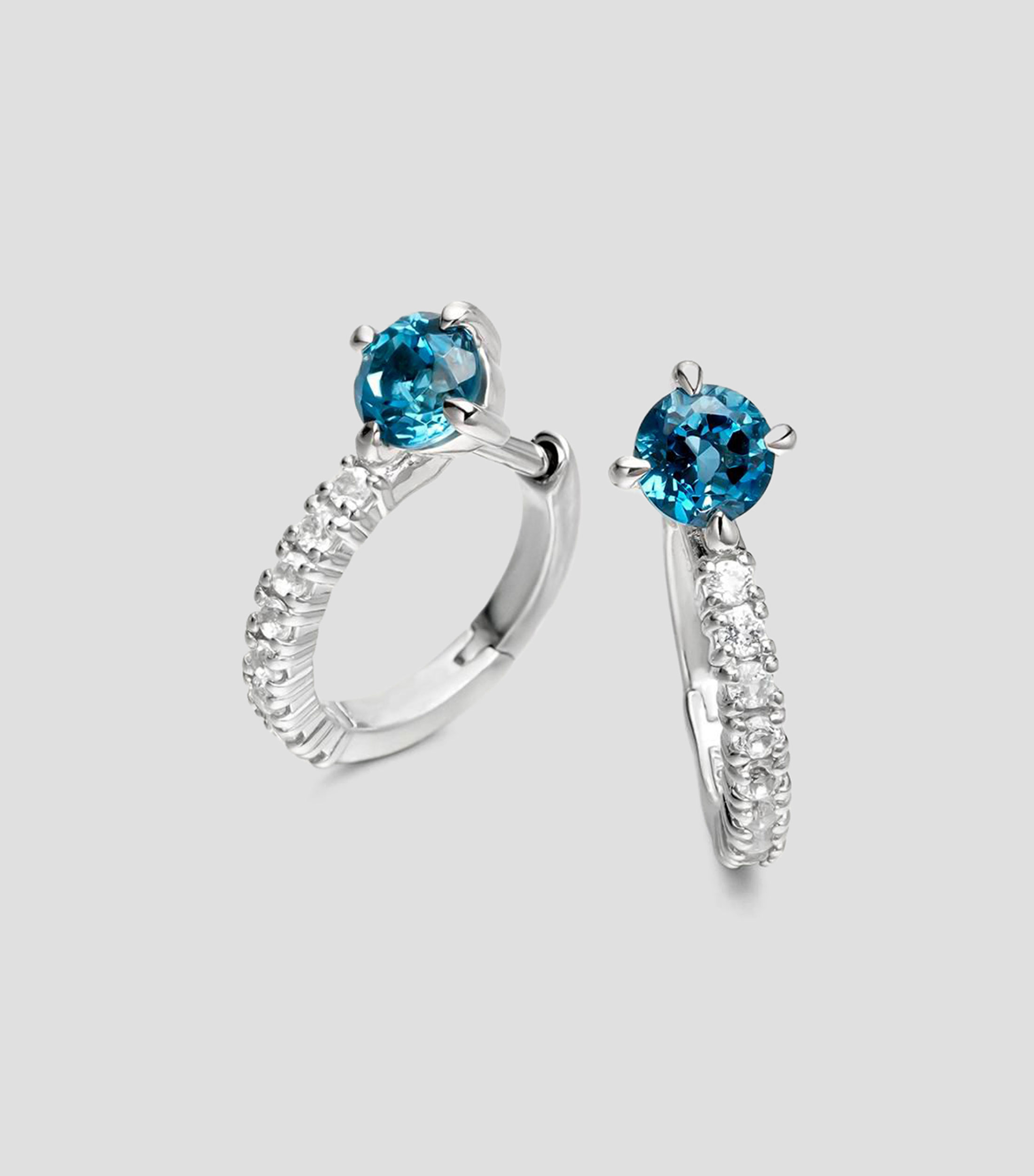 Pendientes en plata .925 de aro con topacios azul y blancos Mujer
