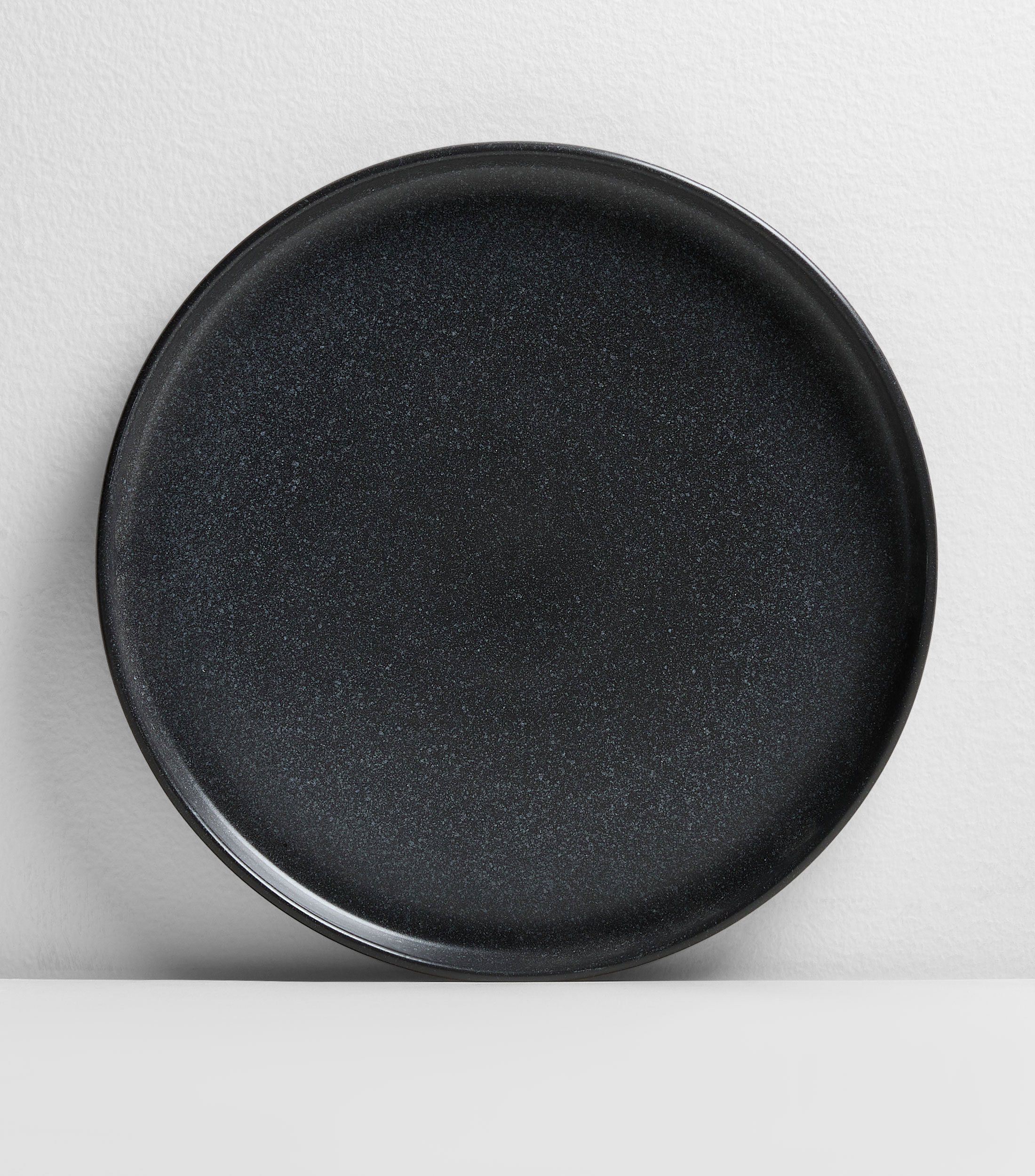 Plato trinche negro en ceramica