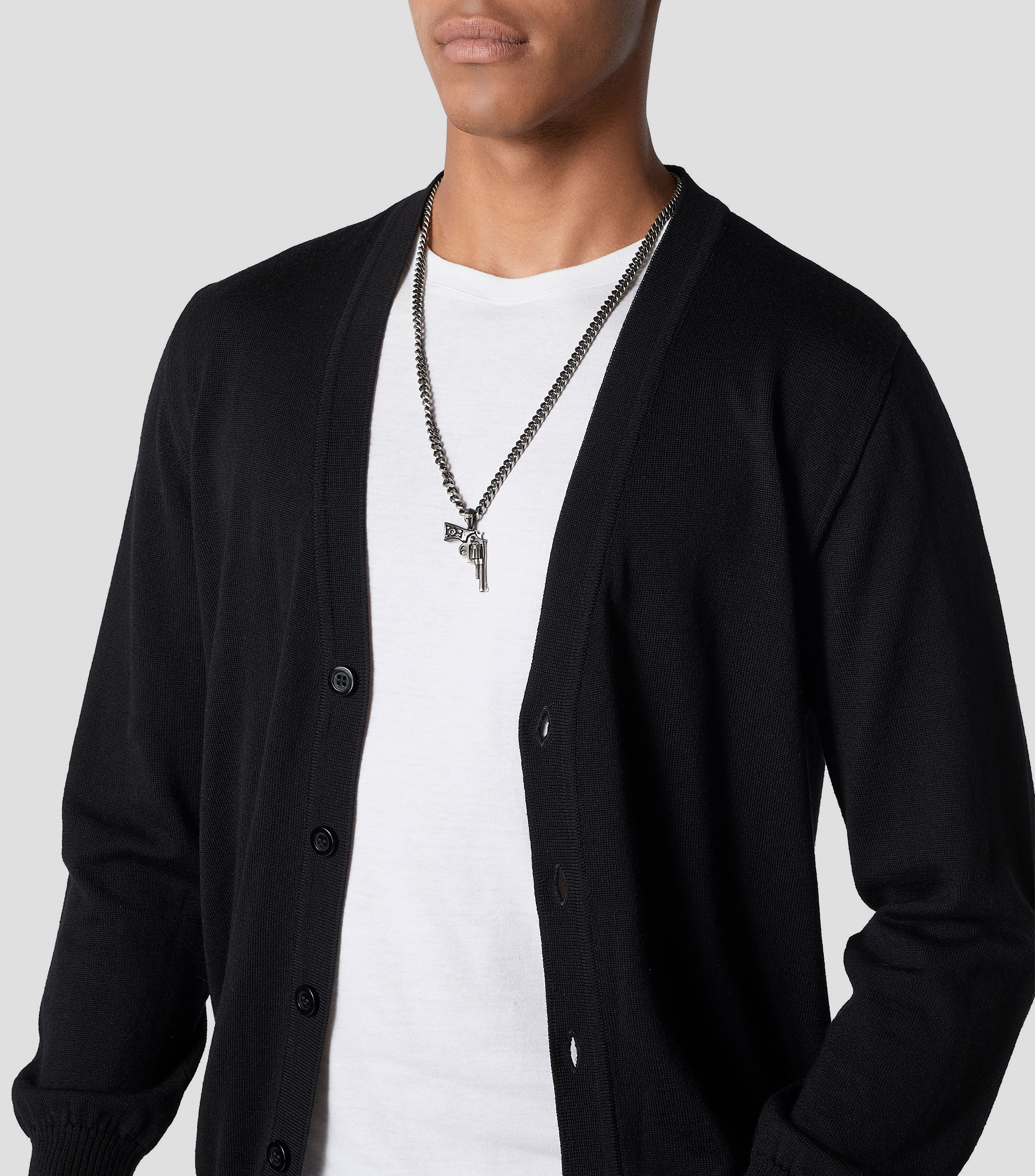 Collar con Revolver Hombre