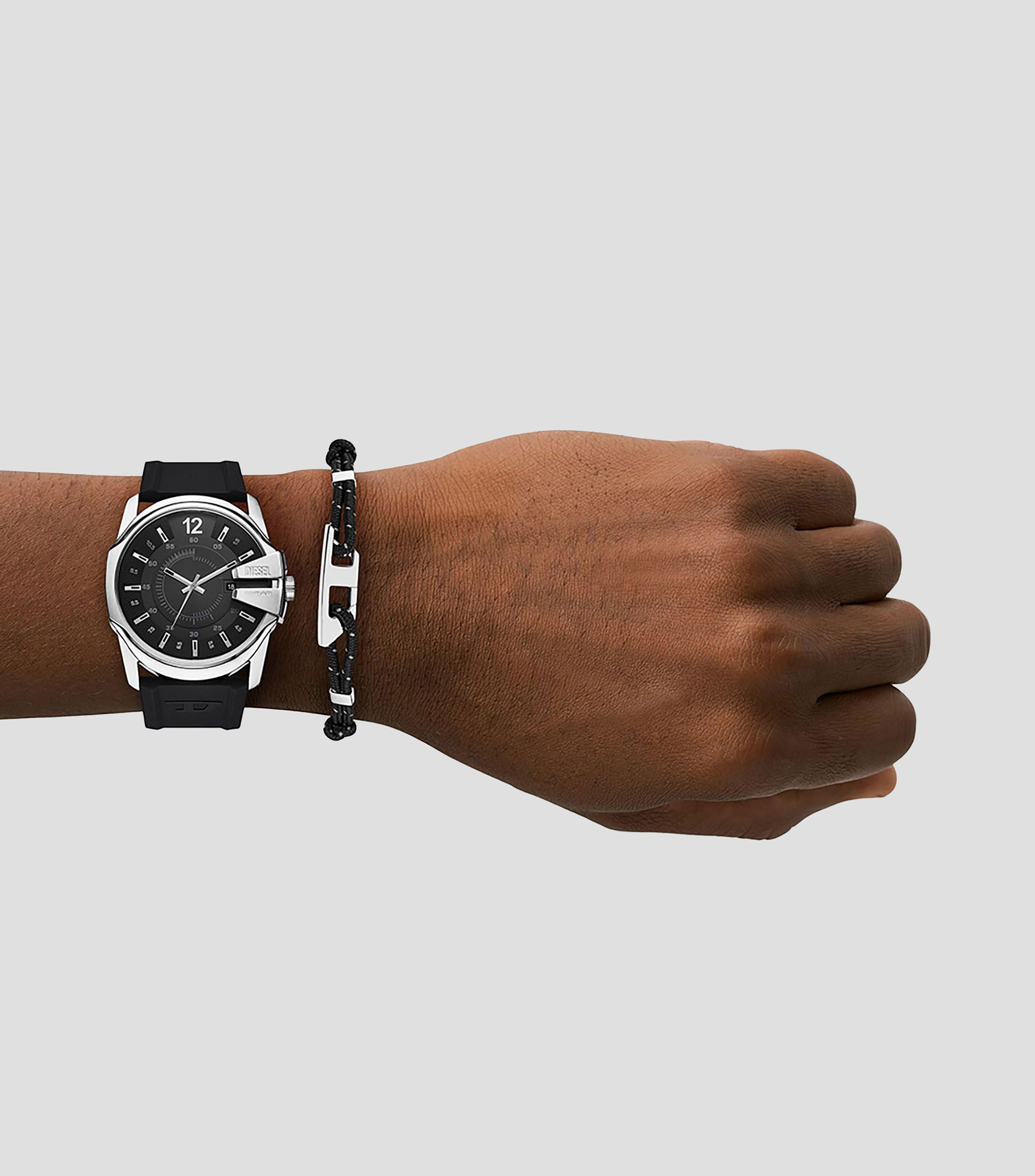 Set Reloj y Pulsera para Hombre Master Chief Plateado
