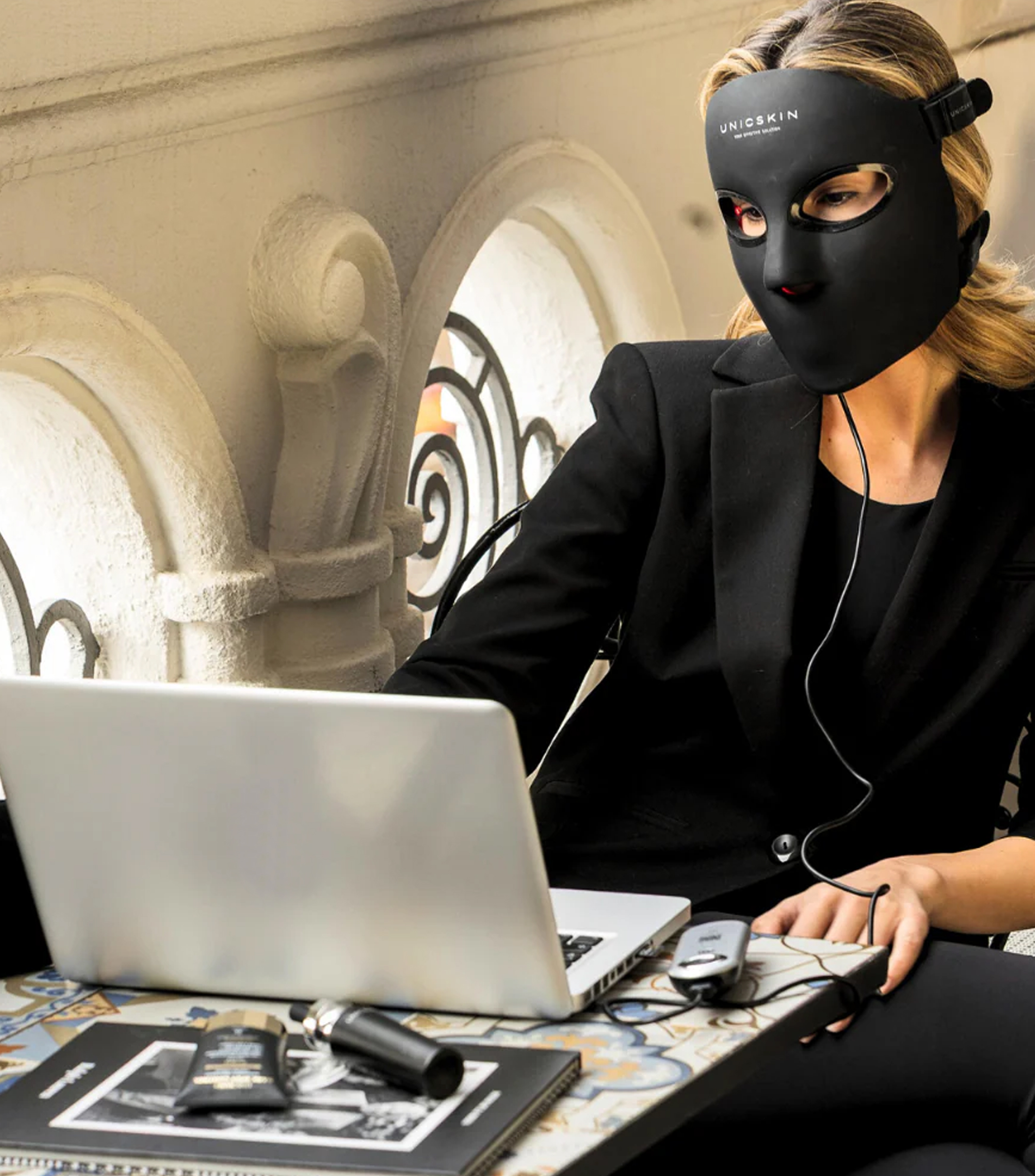 Máscara Unicled 5.0 Centurion Korean Mask