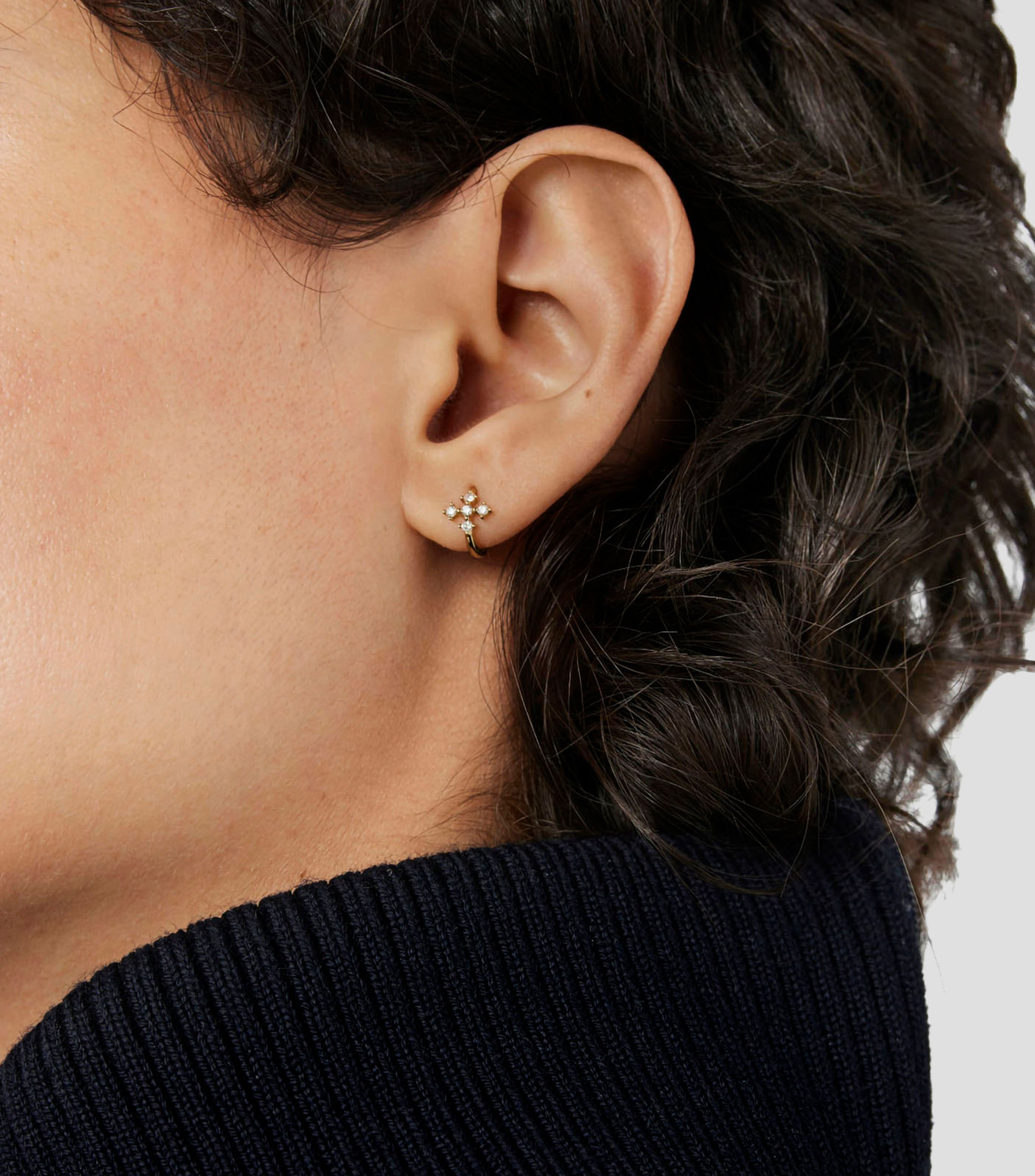 Pendiente en oro amarillo de 18 Kilates con diamantes Less Classiques Mujer