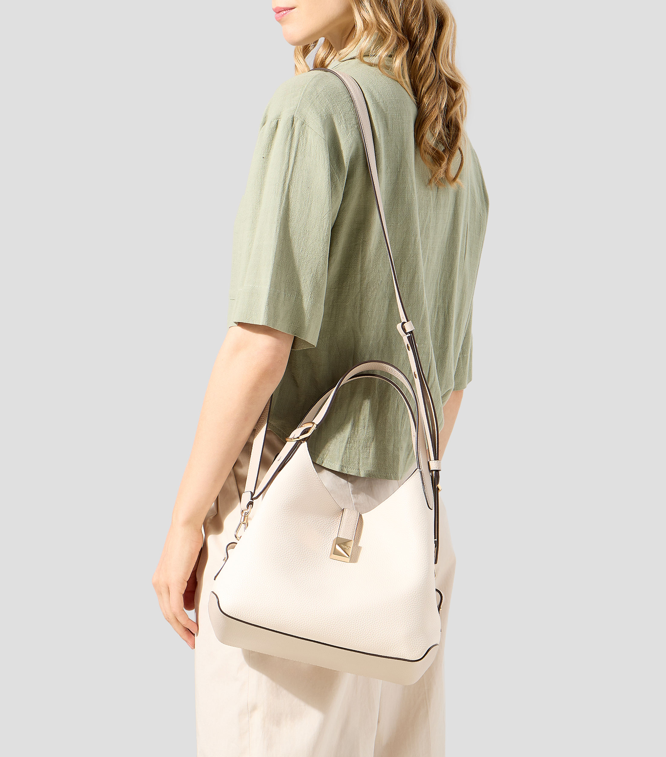 Bolsa Tote en piel vacuna granulada Mujer
