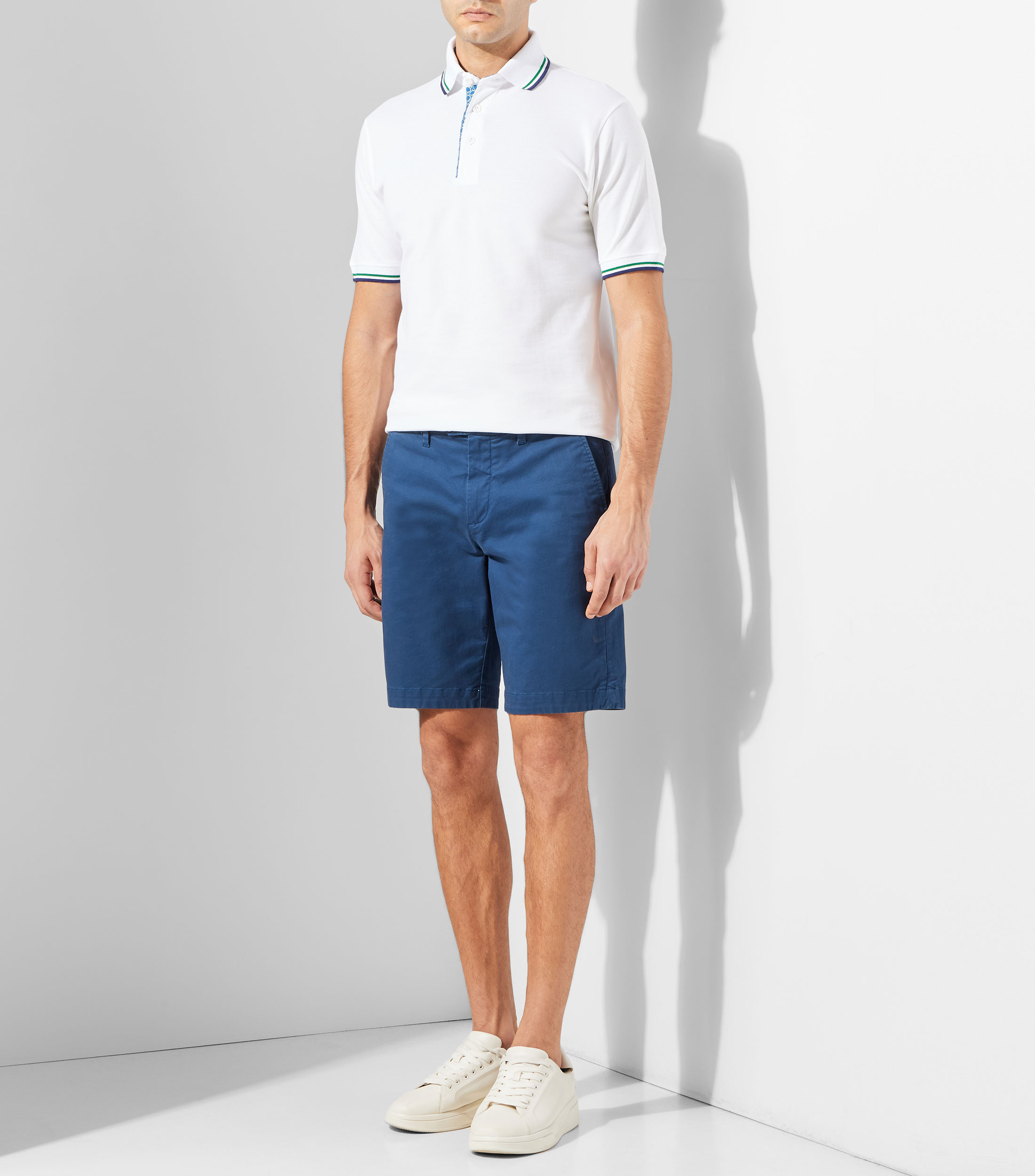 Playera tipo polo manga corta lisa Hombre