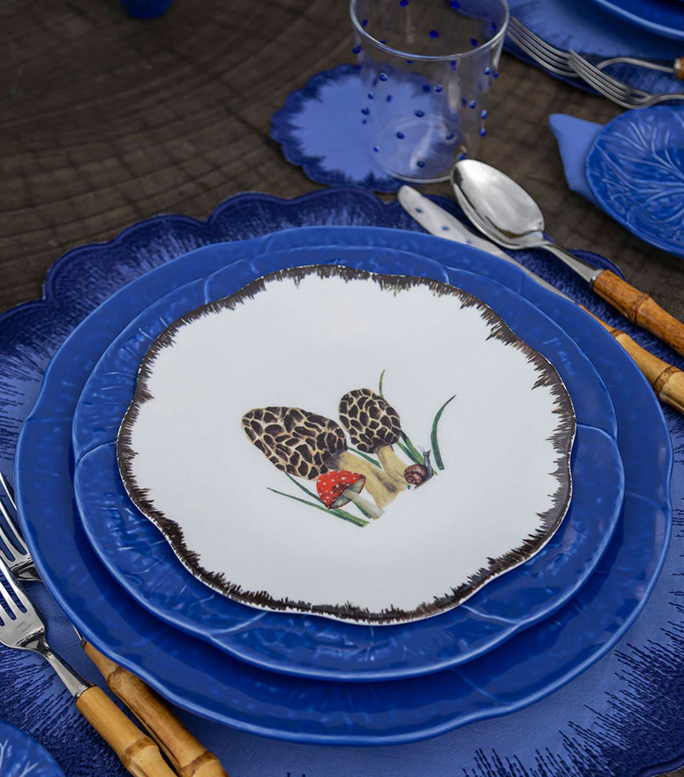 Set de 4 platos trinches azul