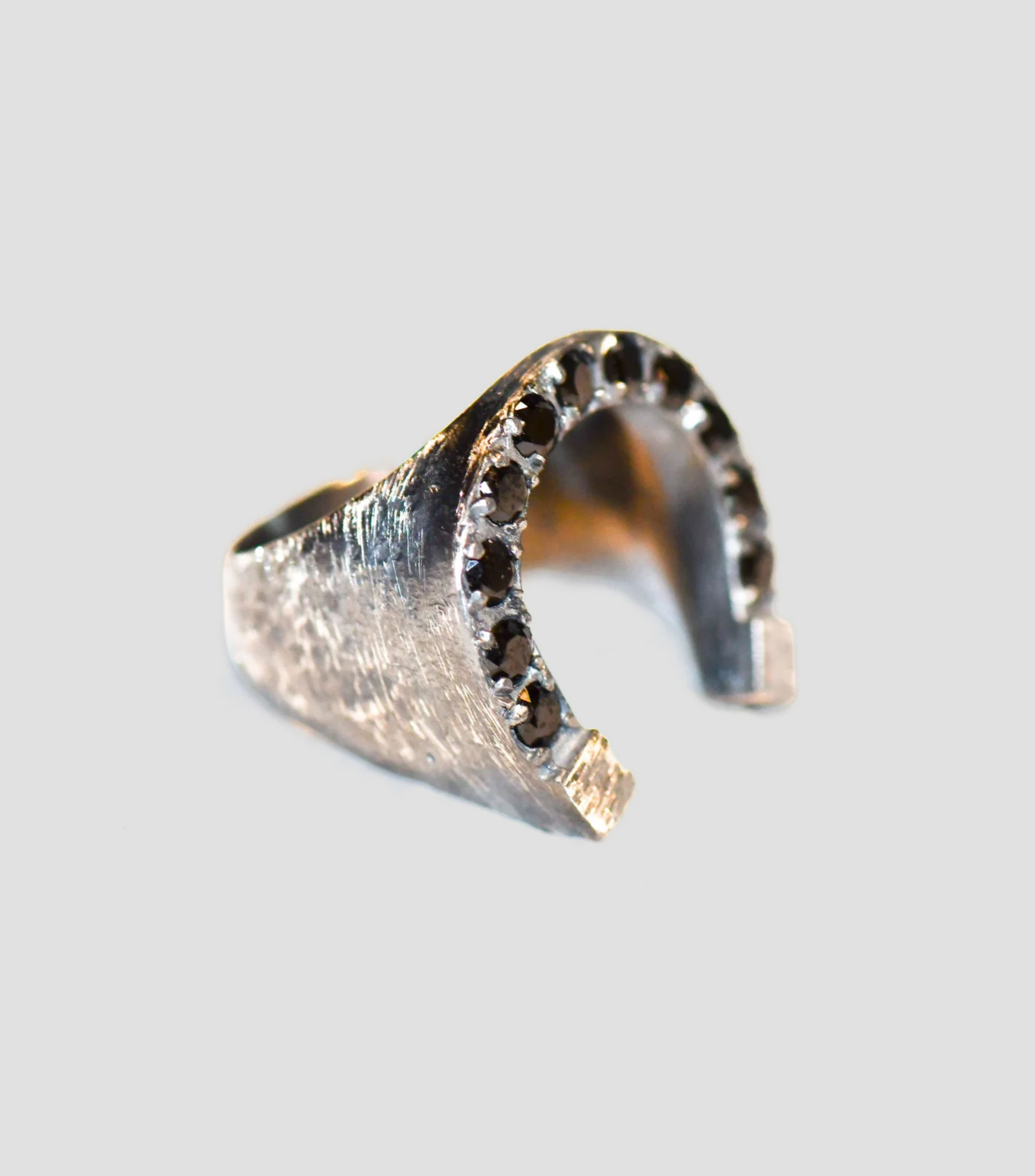 Anillo en Plata .925 Horshoe con Circonias Hombre Talla 11