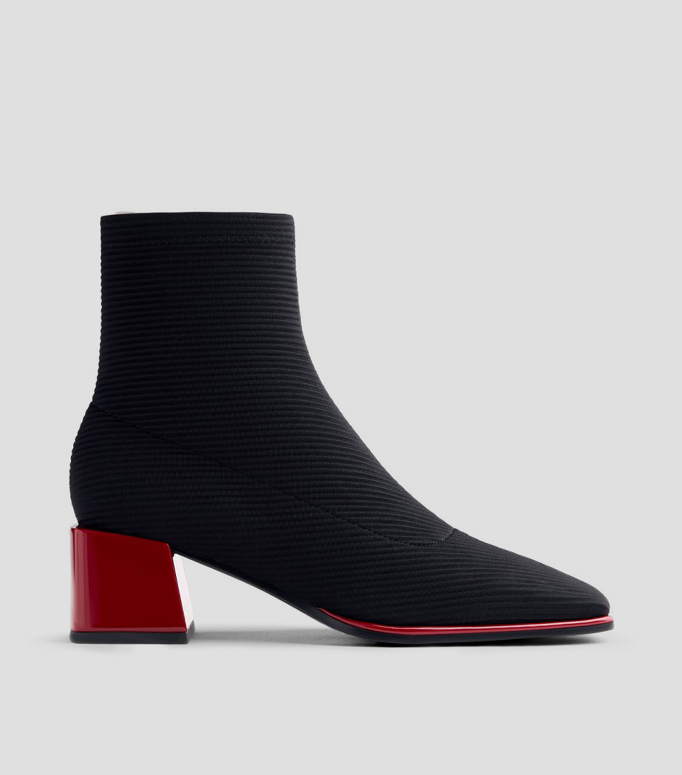 Botines En Piel con Tacón Cuadrado Bajo Mujer