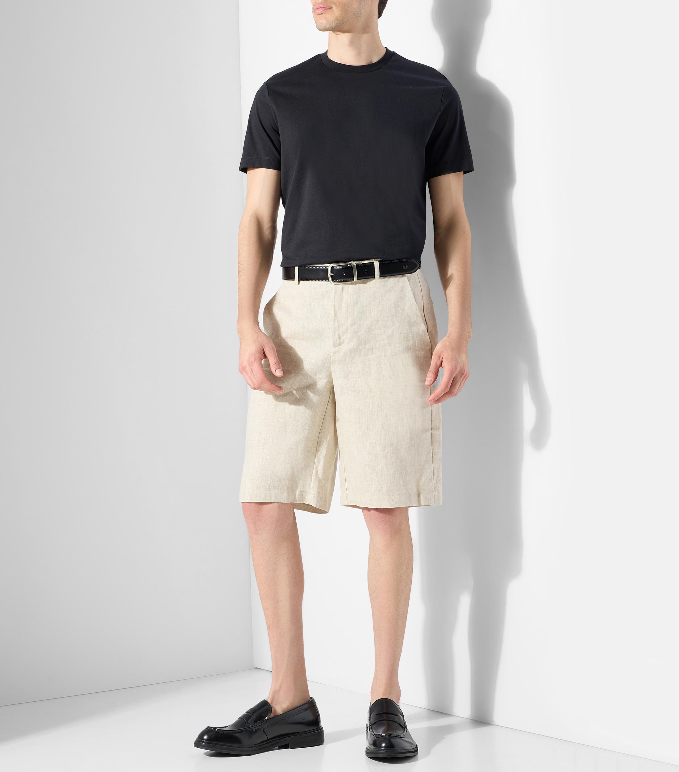 Playera de cuello redondo con manga corta lisa Hombre