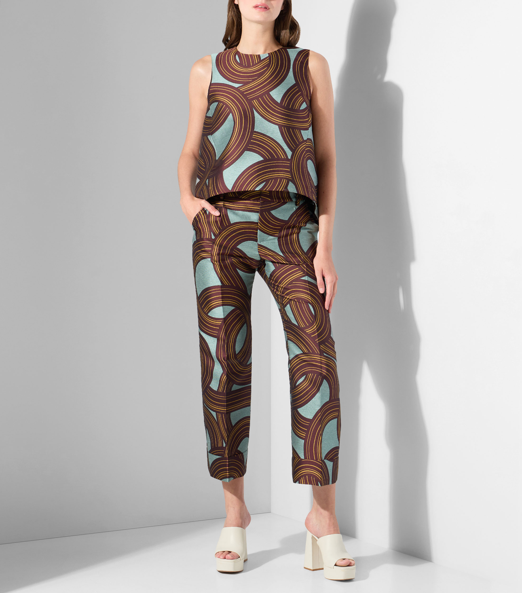 Pantalón casual Mujer