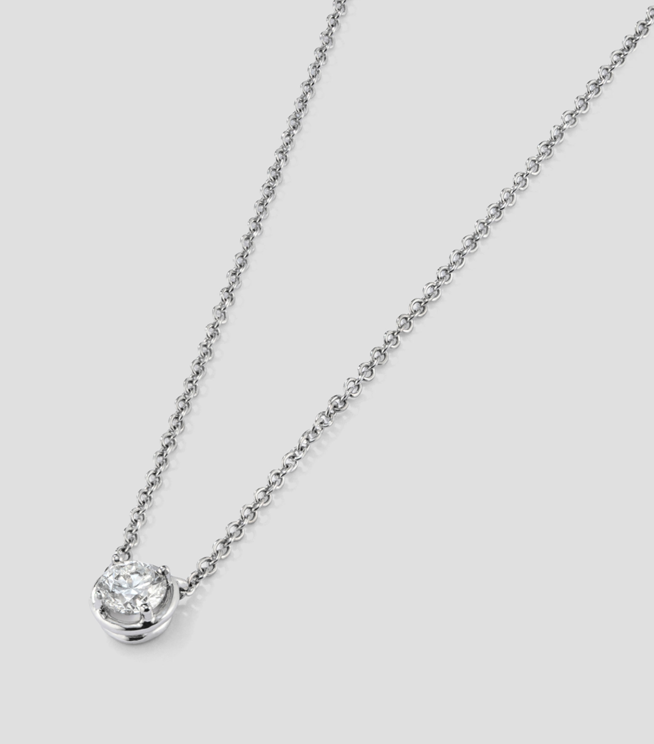 Collar colgante en Oro blanco de 18 Kilates con diamante Mujer