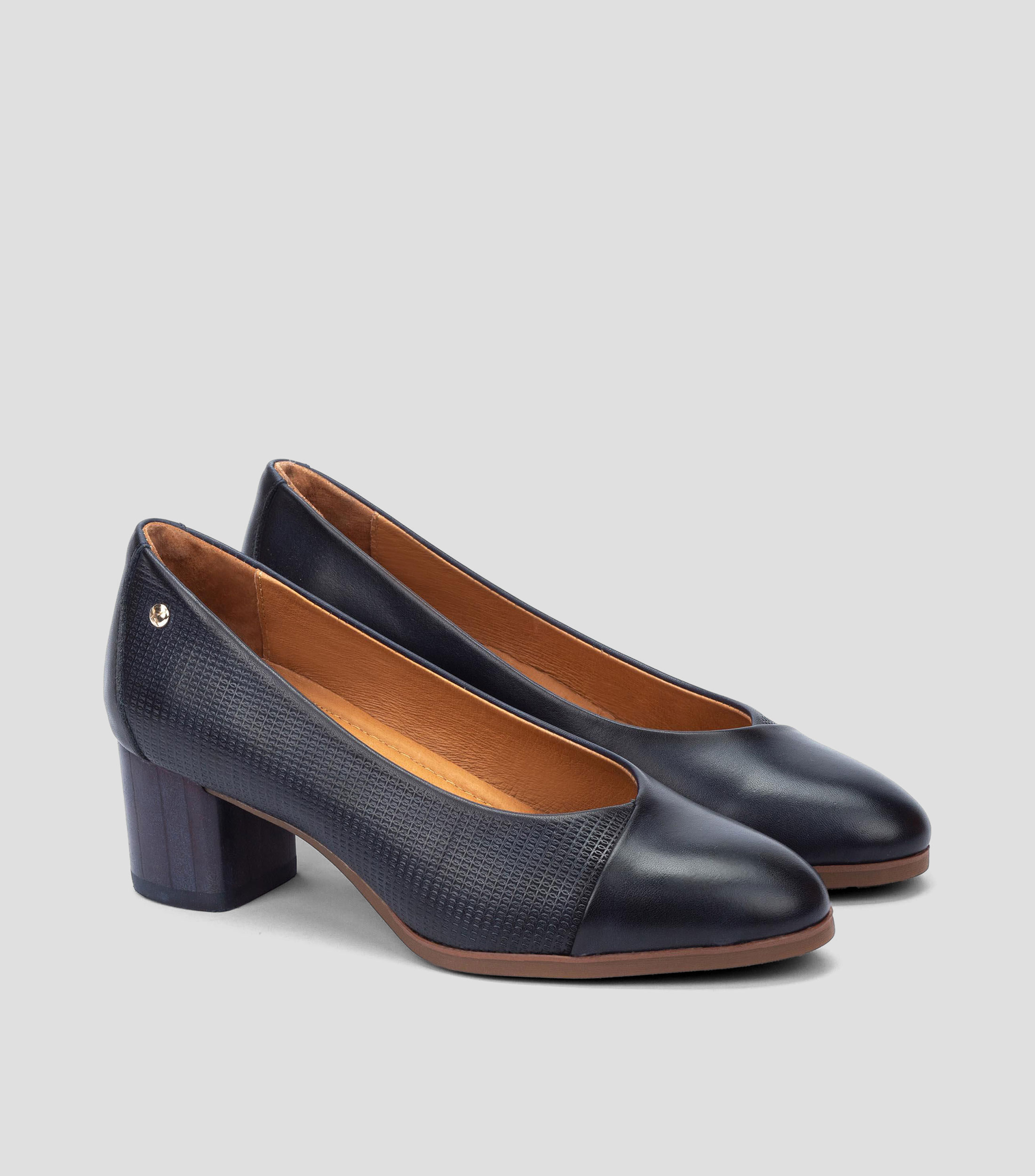 Zapatos casuales con tacón bajo ancho en piel Mujer
