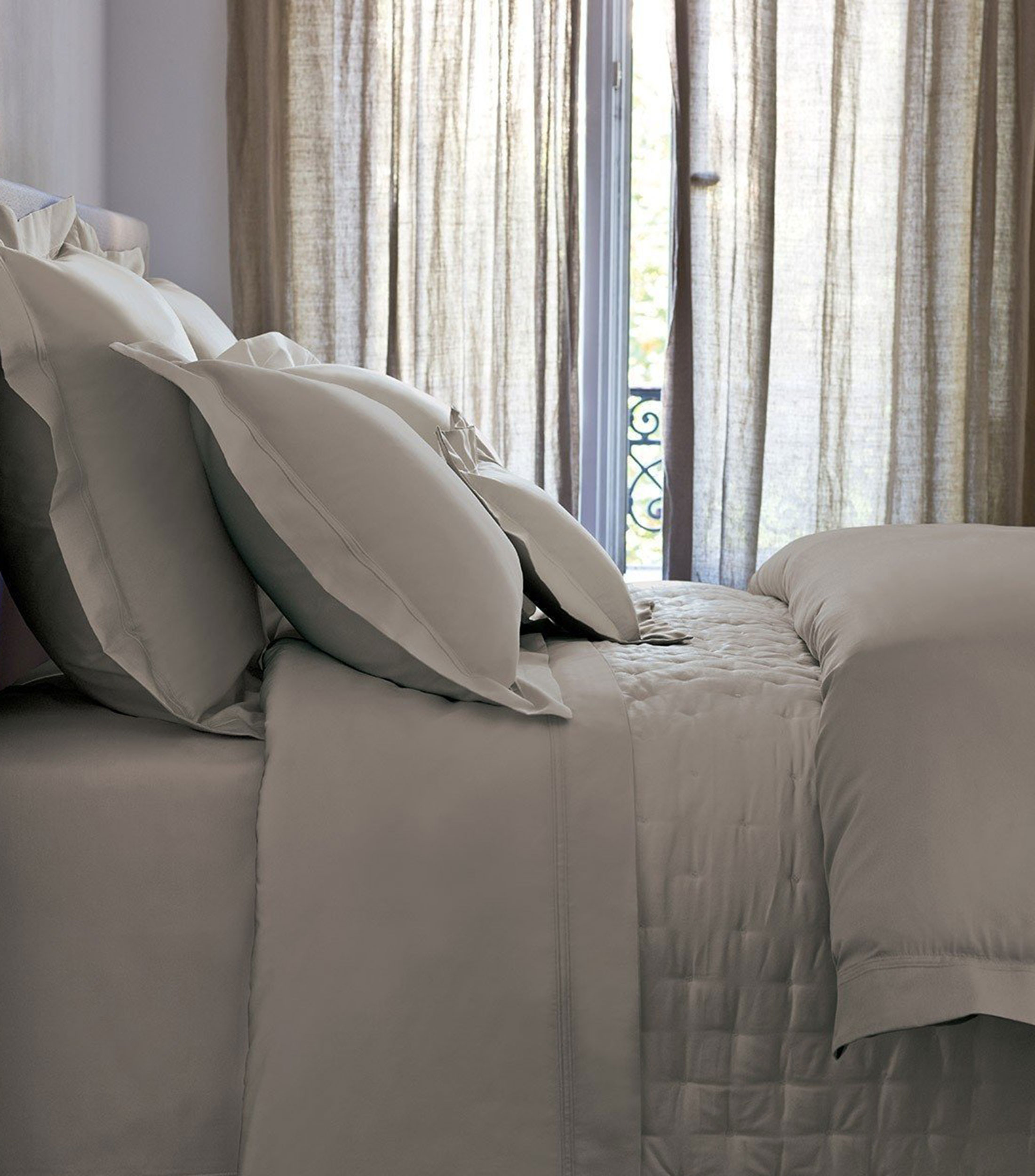 Funda para almohada king size en algodón Triomphe platino