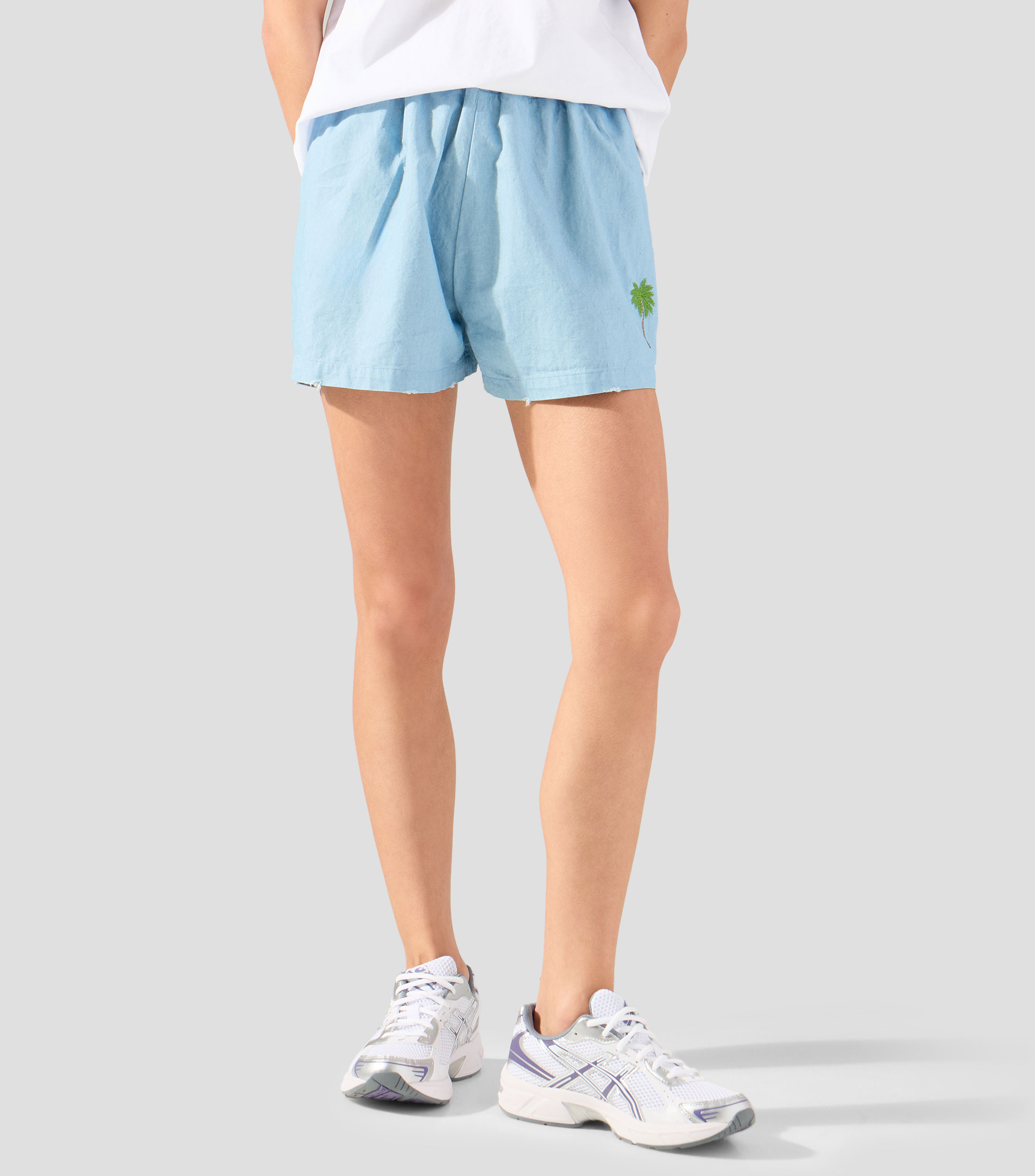 Short de mezclilla con bordado Mujer