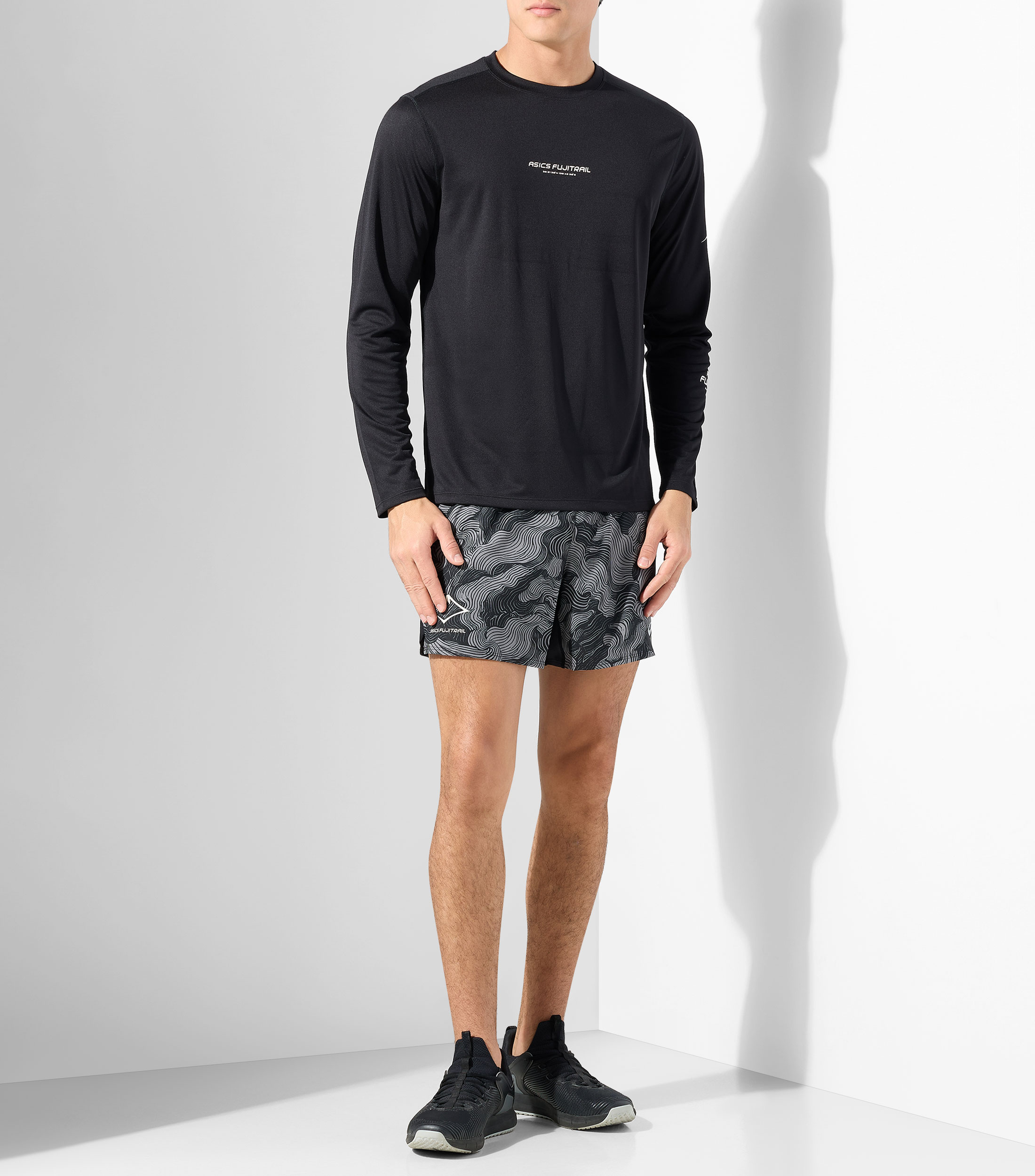 Playera para correr cuello redondo manga larga estampada Hombre