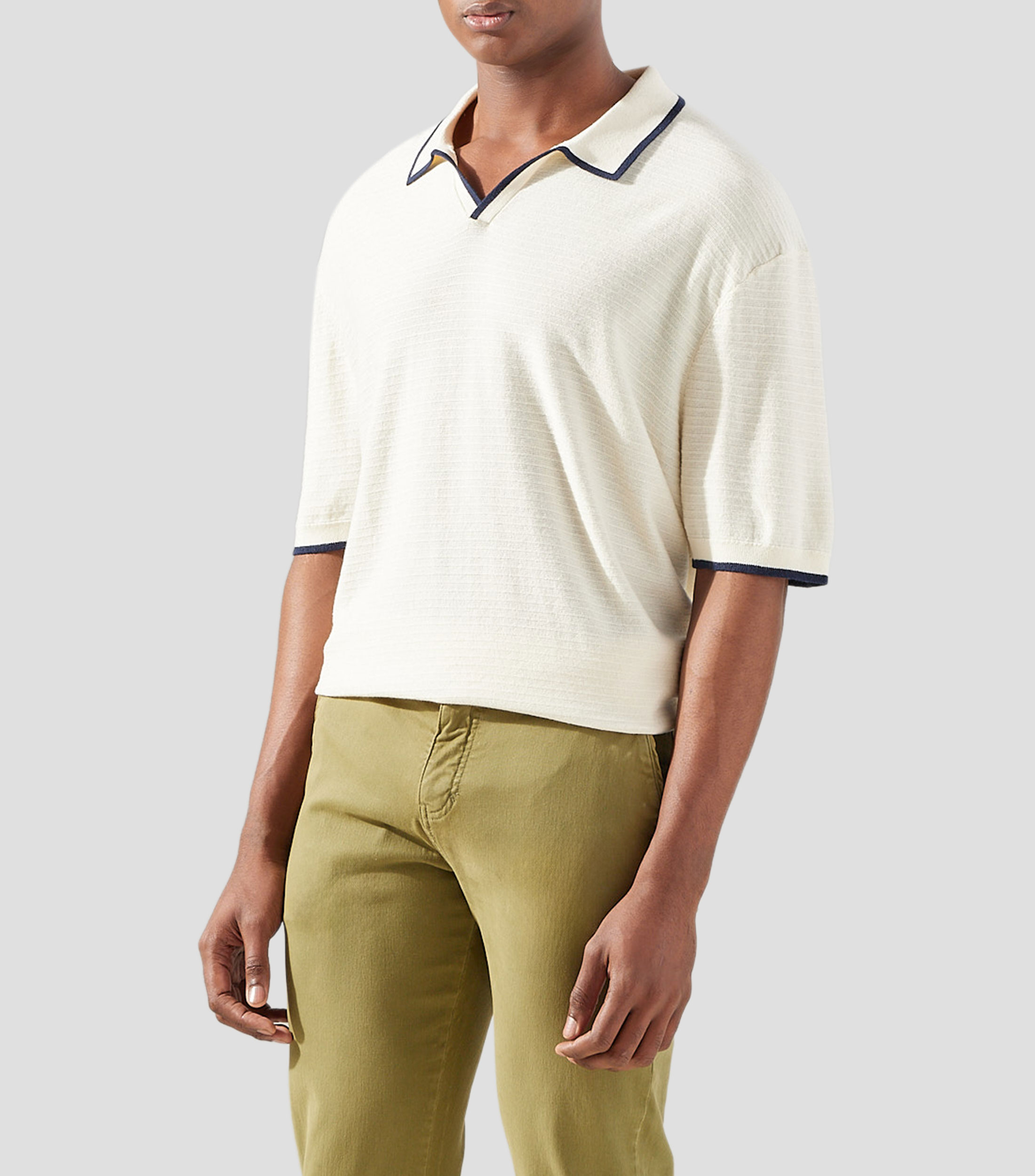 Playera tipo polo manga corta con microdiseños Hombre