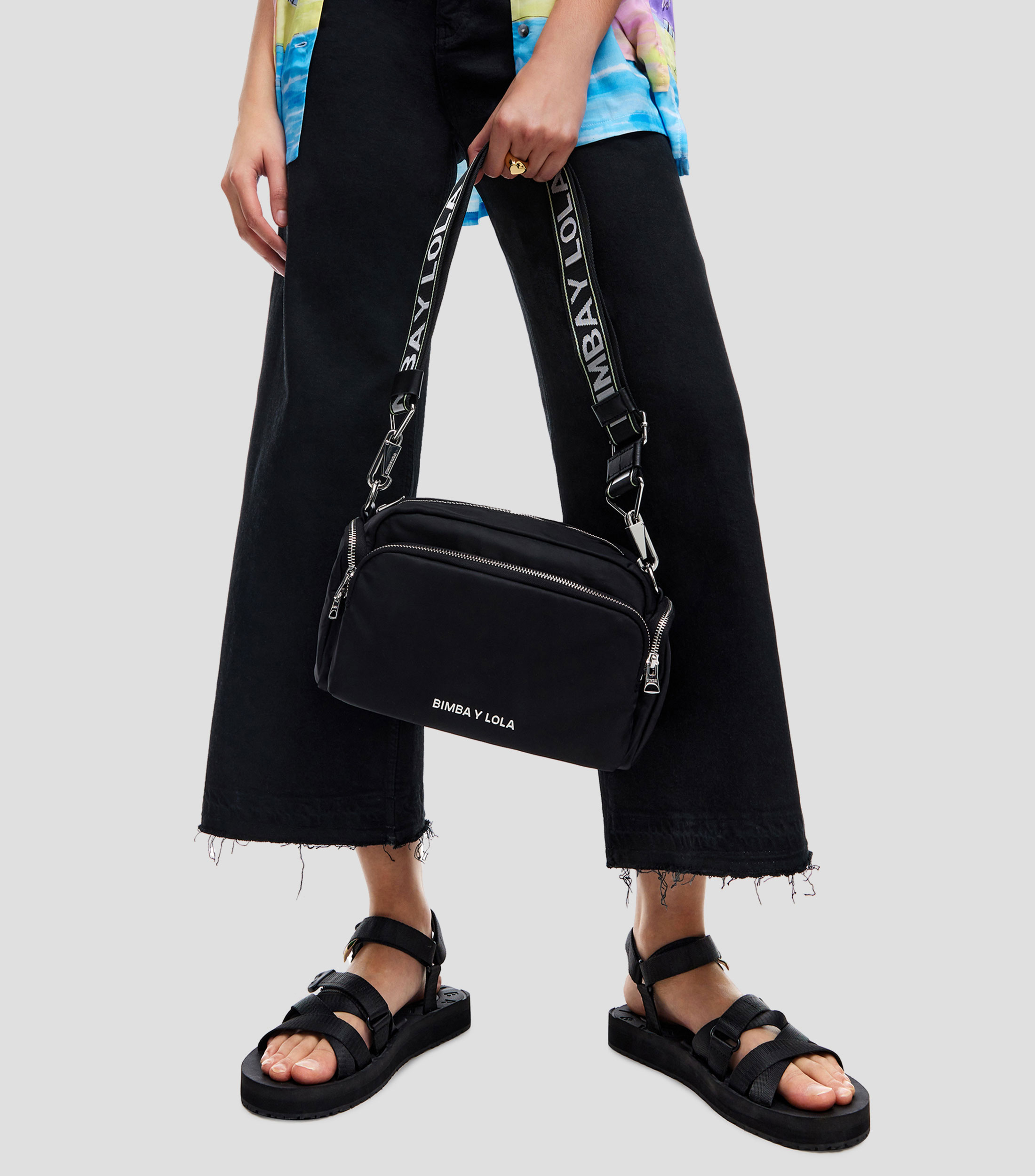 Bolsa crossbody lisa Mujer