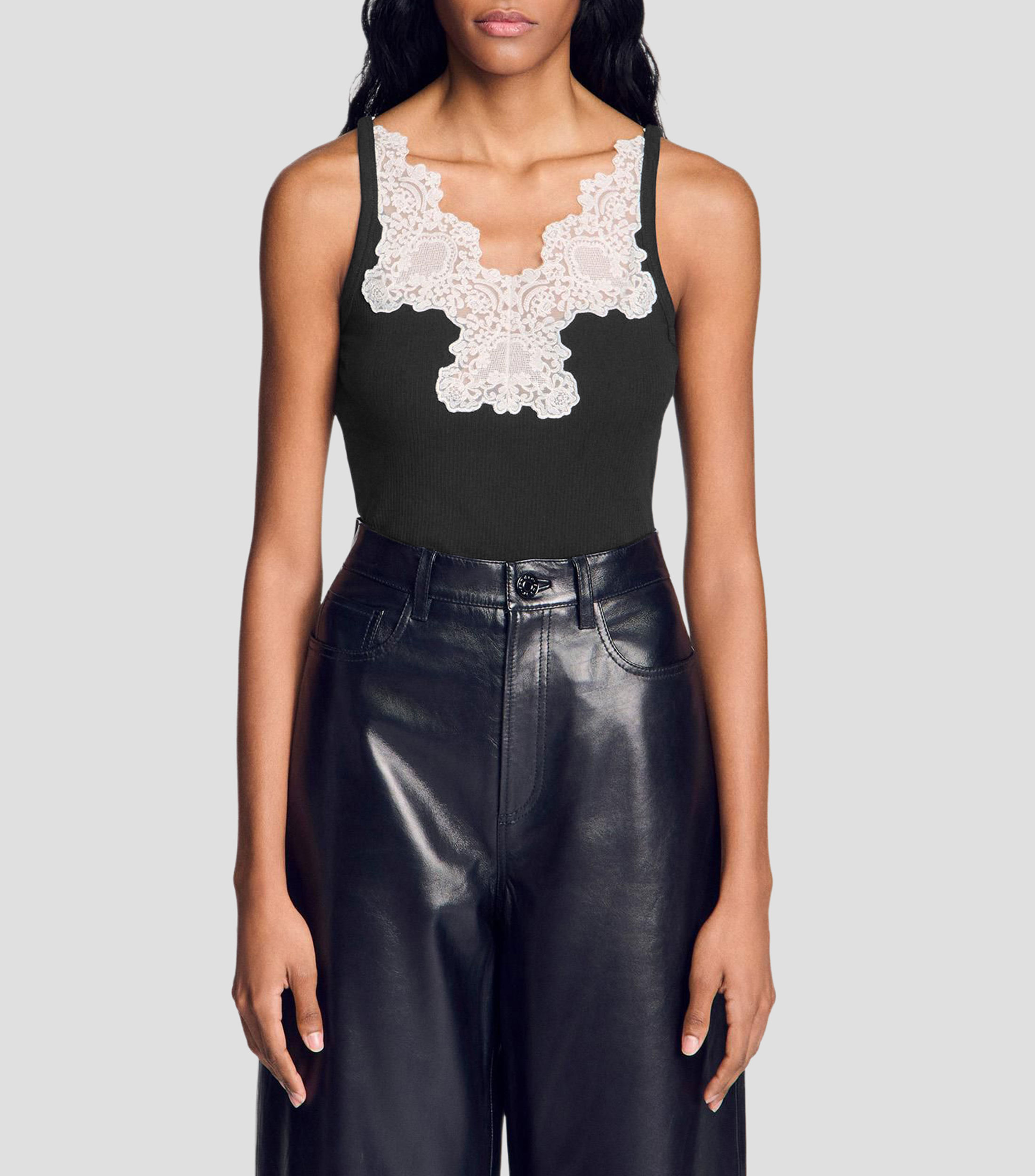 Blusa lisa sin mangas Mujer