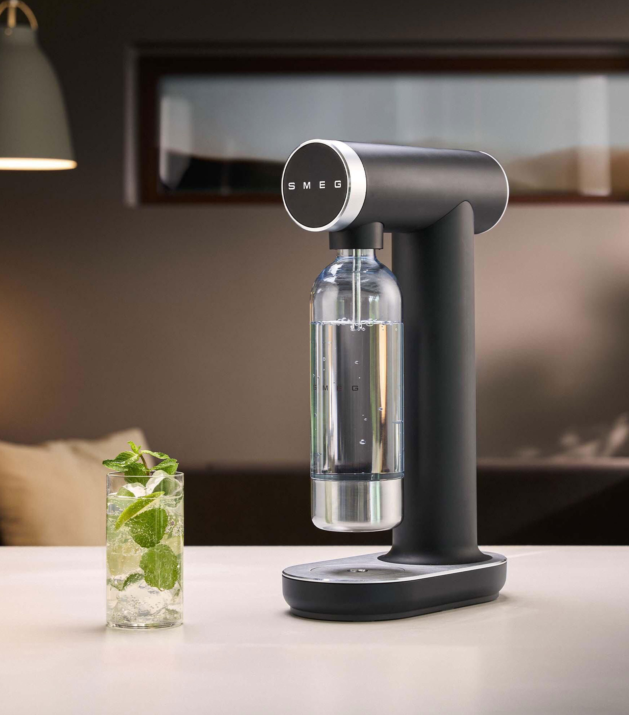 Fuente de Soda Negro