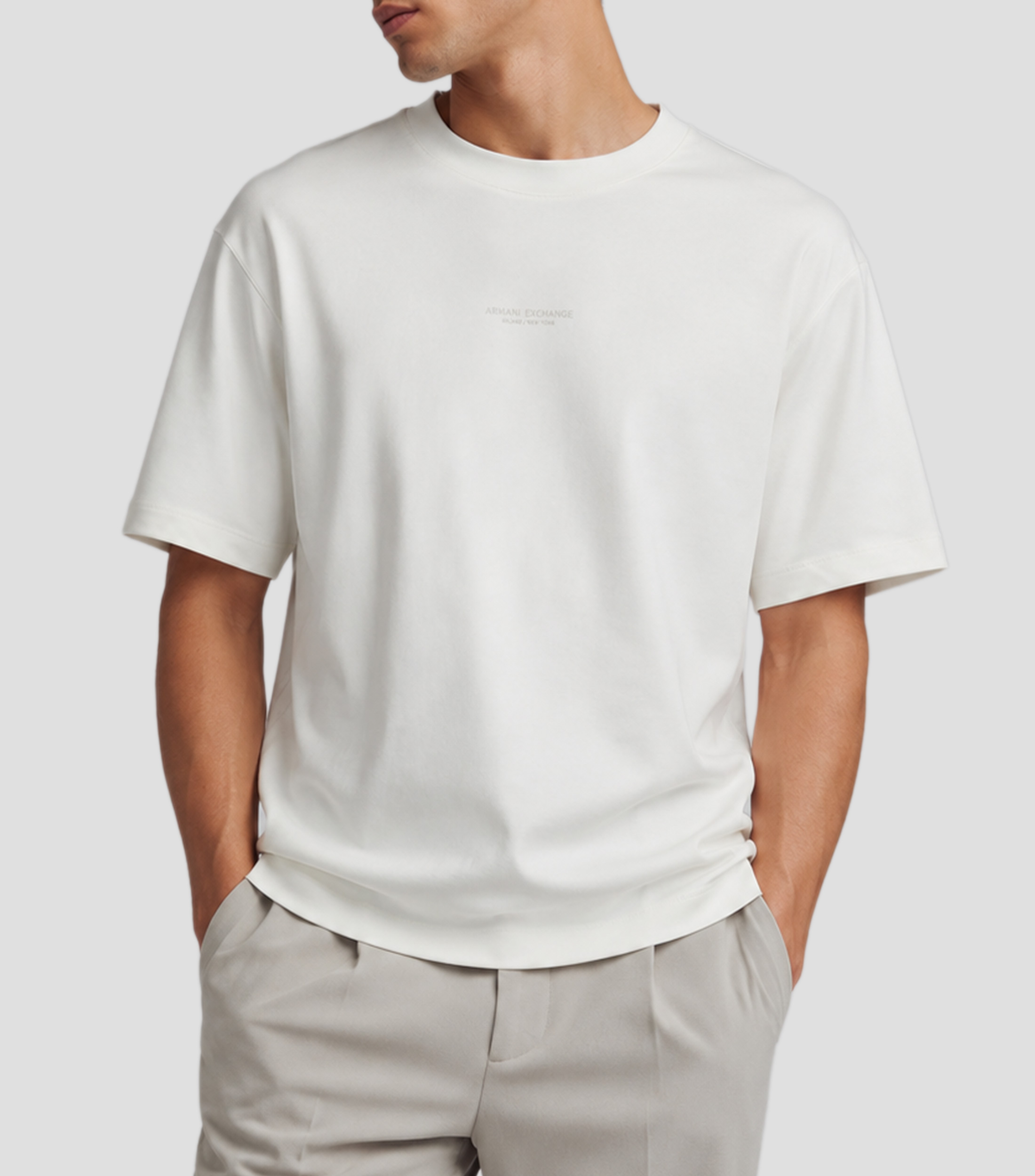 Playera de cuello redondo con manga corta lisa Hombre