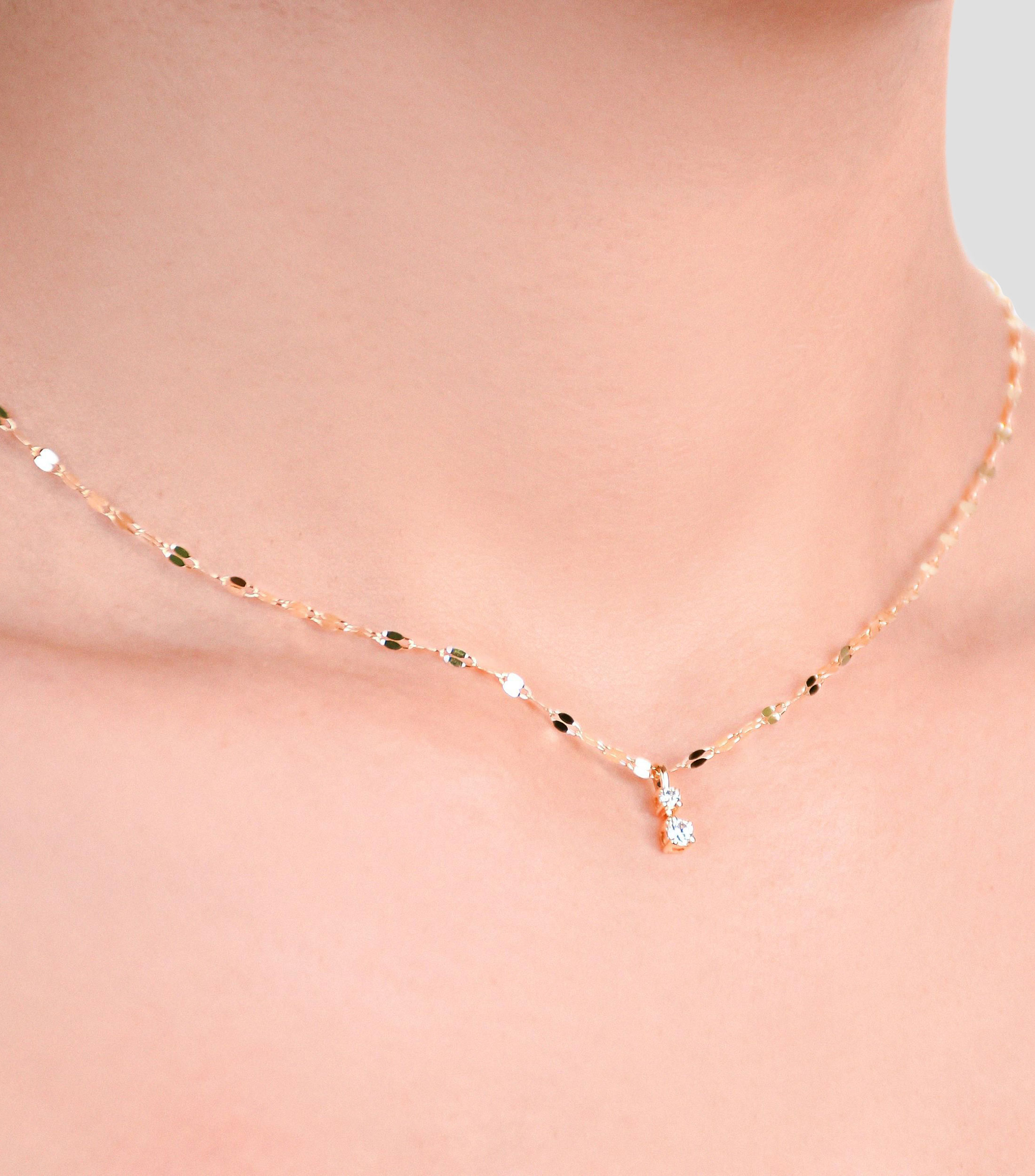 Gargantilla en oro amarillo de 18 kilates con diamante Mujer