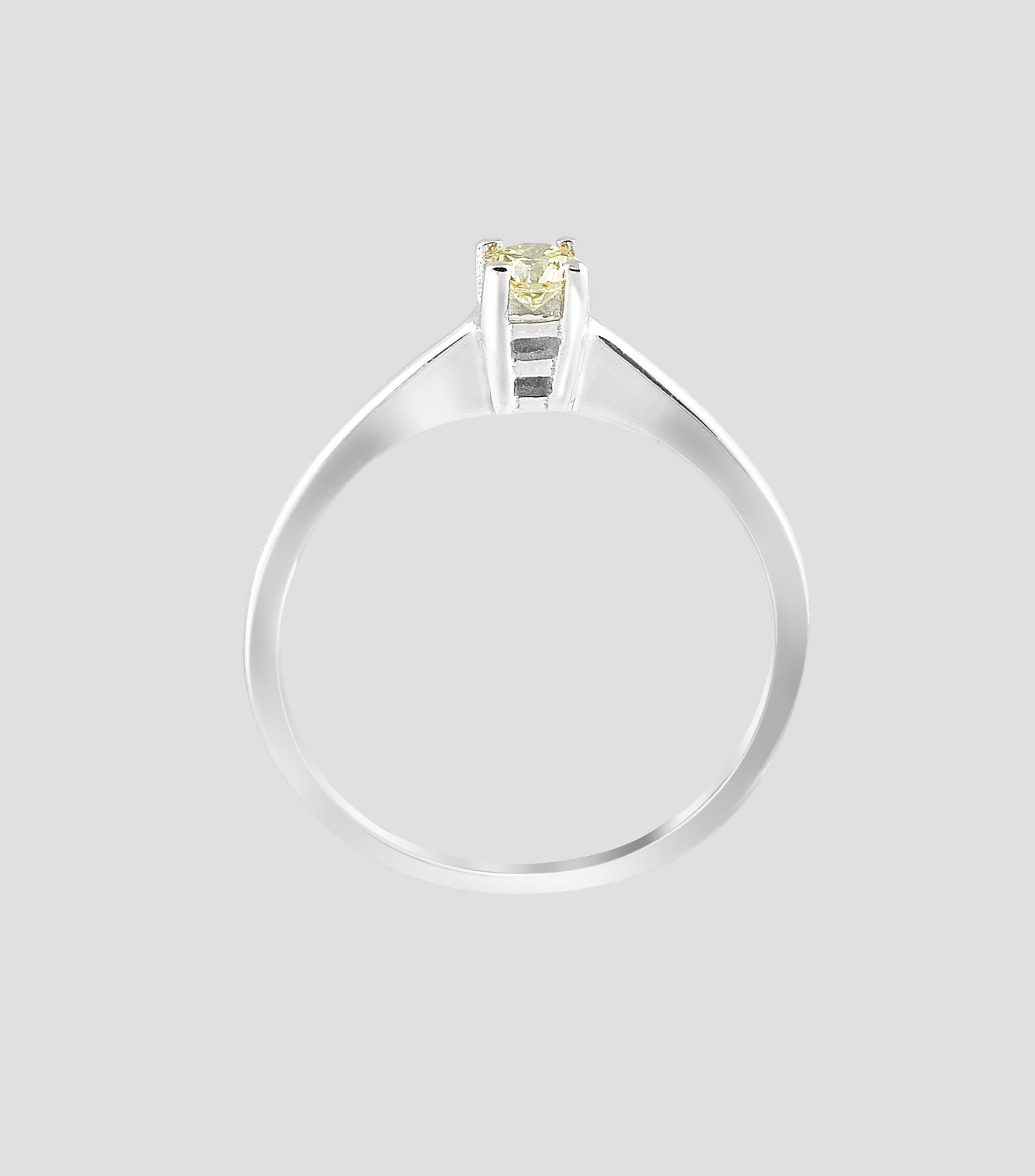 Anillo Solitario en oro blanco de 14 Kts Mujer