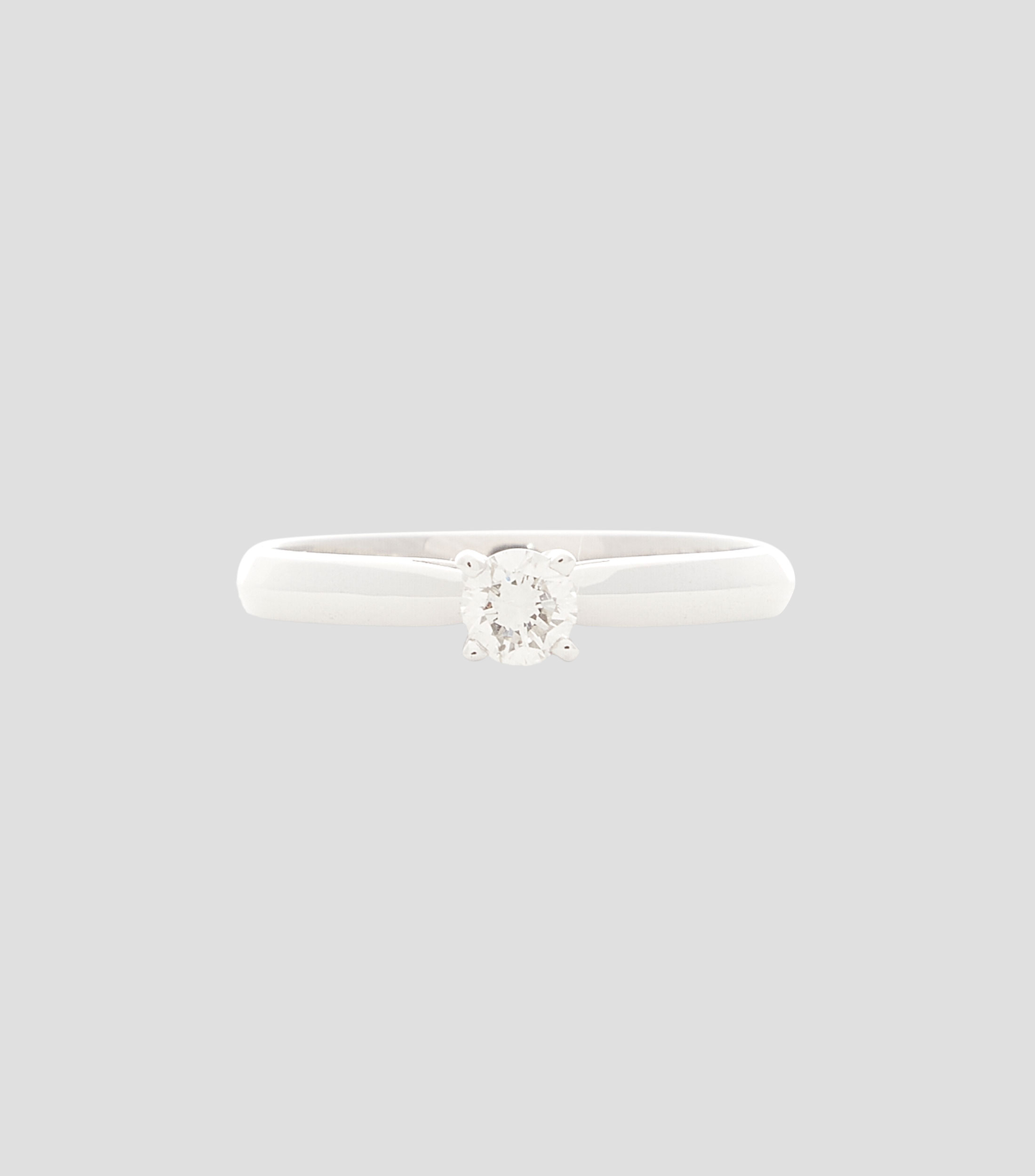 Anillo Solitario en oro blanco de 14 Kts Mujer