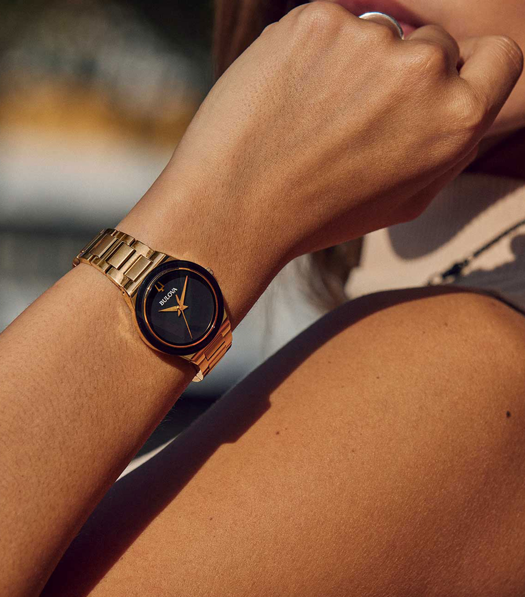 Reloj para Mujer Modern Milenia Casual, Dorado