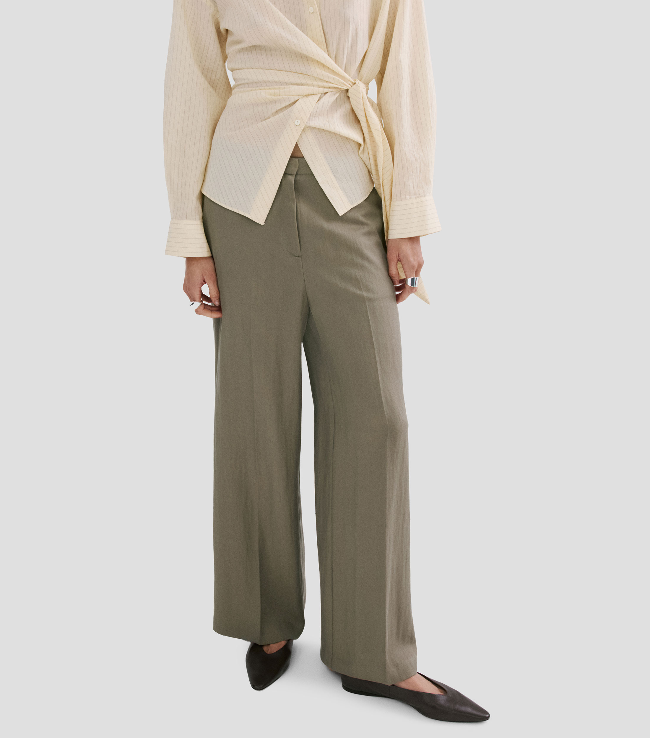 Pantalón casual Mujer