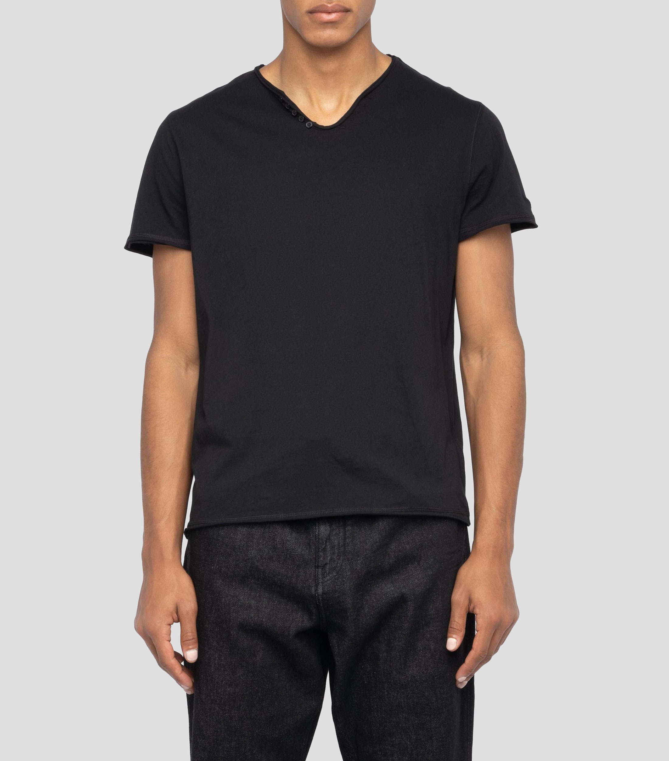 Playera cuello V manga corta lisa Hombre