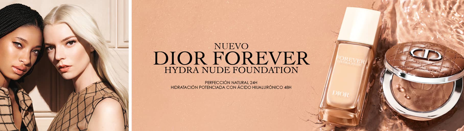 imagen de dos mujeres junto a dos productos de maquillaje de la marca DIOR FOREVER