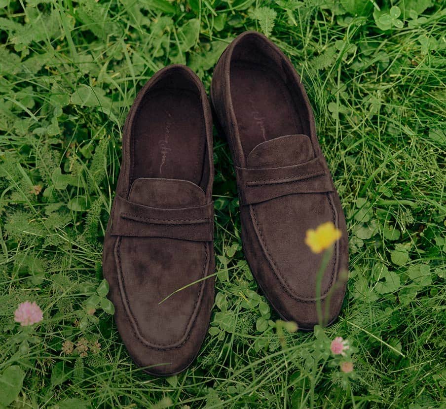 par de zapatos cafes de la marca ERMENEGILDO ZEGNA