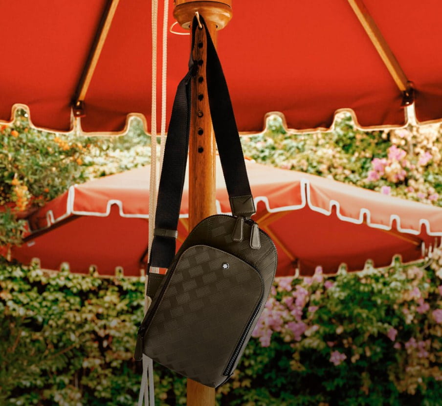 Imagen de una mochila color negro, MONTBLANC