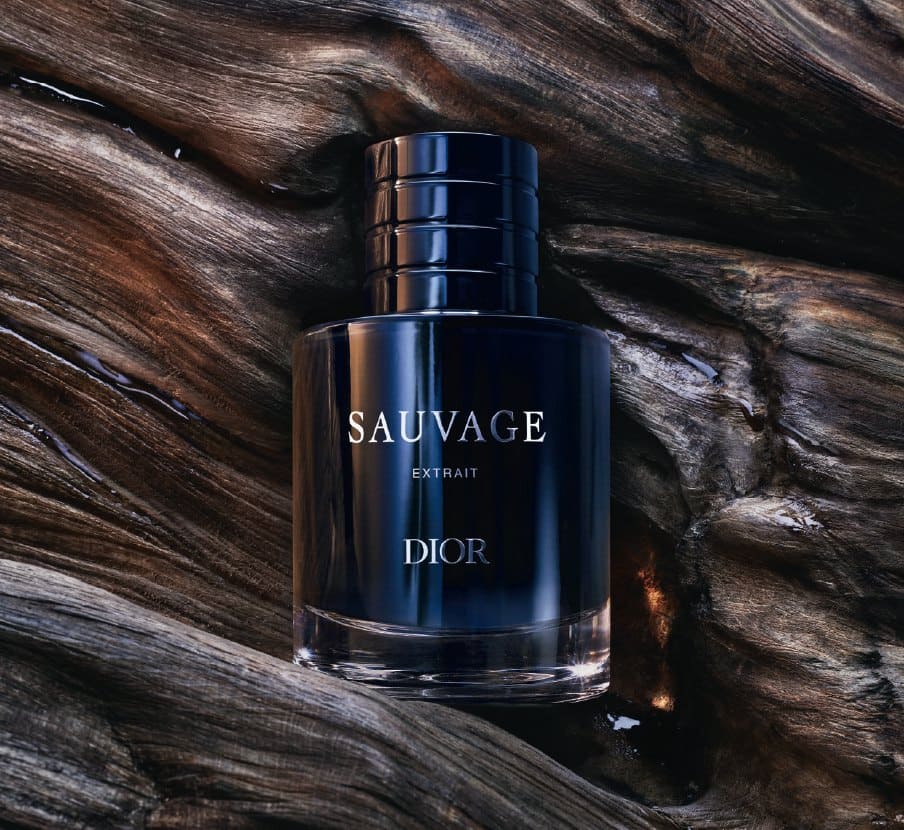 Imagen de fragancia rosa de la marca DIOR