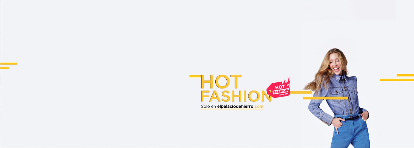 Imagen de una mujer que usa una blusa de mezclilla azul con un par de pantalones tipo sastre azul claro. La imagen tiene la leyenda Hot Fashion, solo en elpalciodehierro.com, Niñas y niños