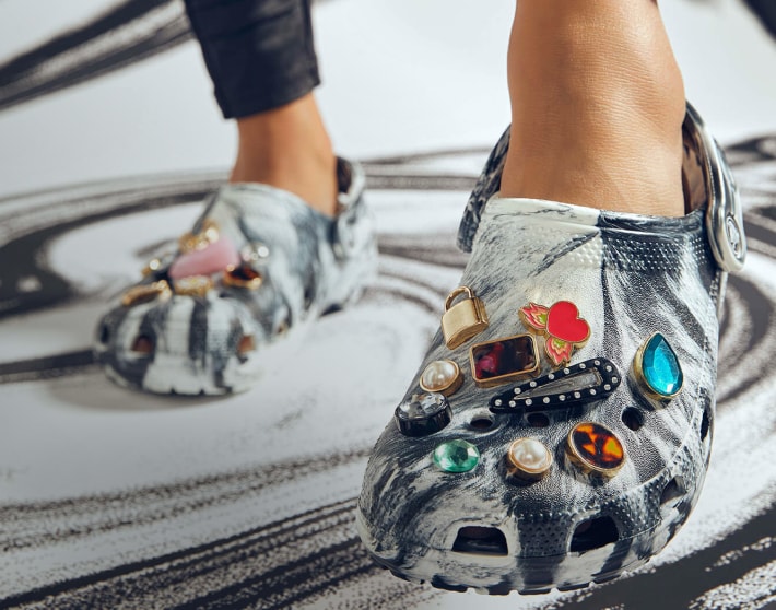 Modelos de zapatos crocs para hombre best sale