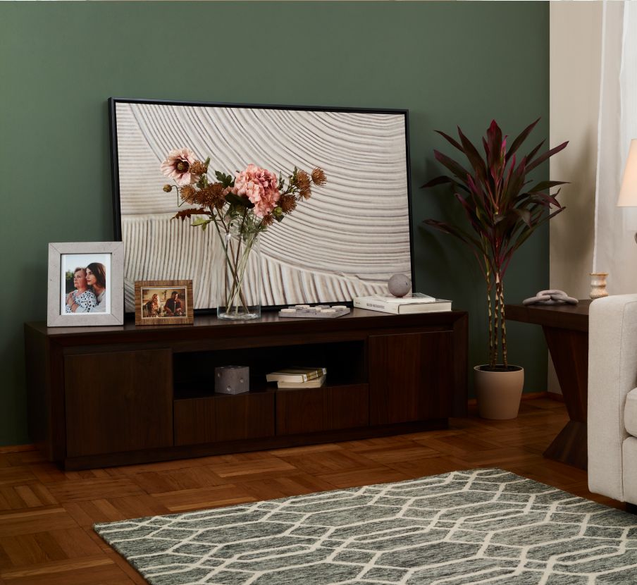 imagen de trinchador con adornos de la marca ROSTAN