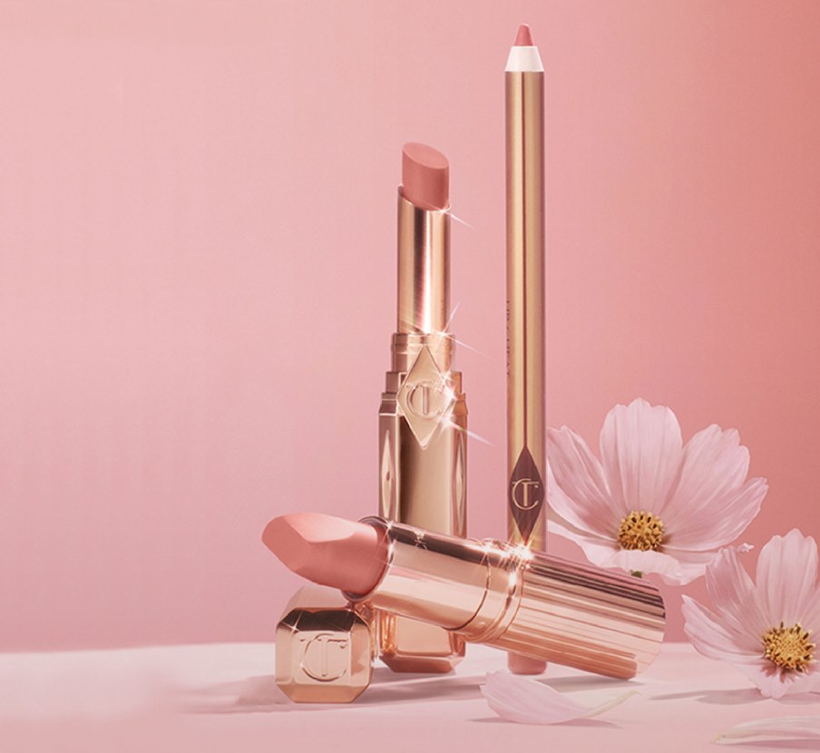 imagen de maquillaje para labios de la marca charlotte tilbury