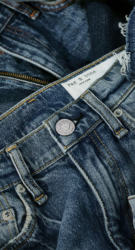 imagen de pantalon de mezclilla de la marca RAG & BONE