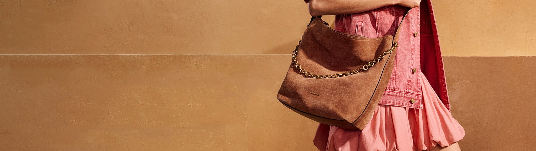 Imagen de bolso cafe de la marca MICHAEL KORS