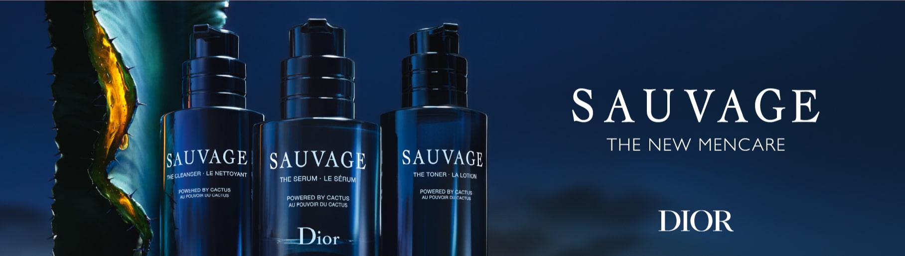Imagen de tres botellas de locion negra con letras blancas SAUVAGE. DIOR