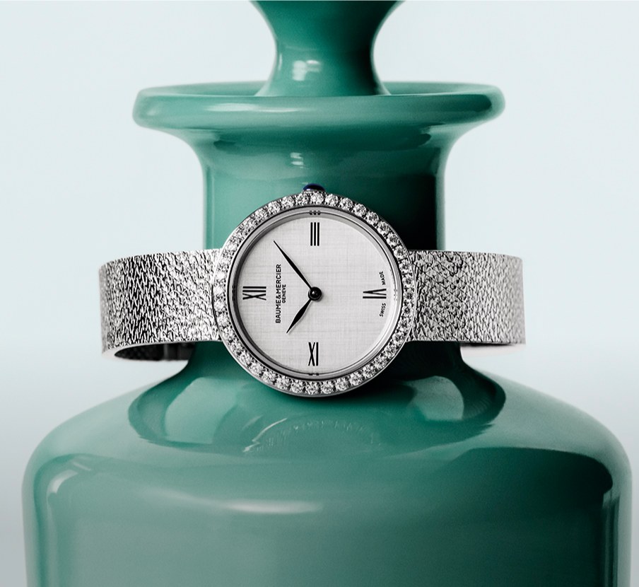 imagen de reloj plata, de la marca BAUME & MERCIER