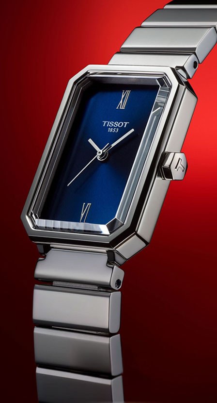 imagen de reloj plateado de la marca TISSOT